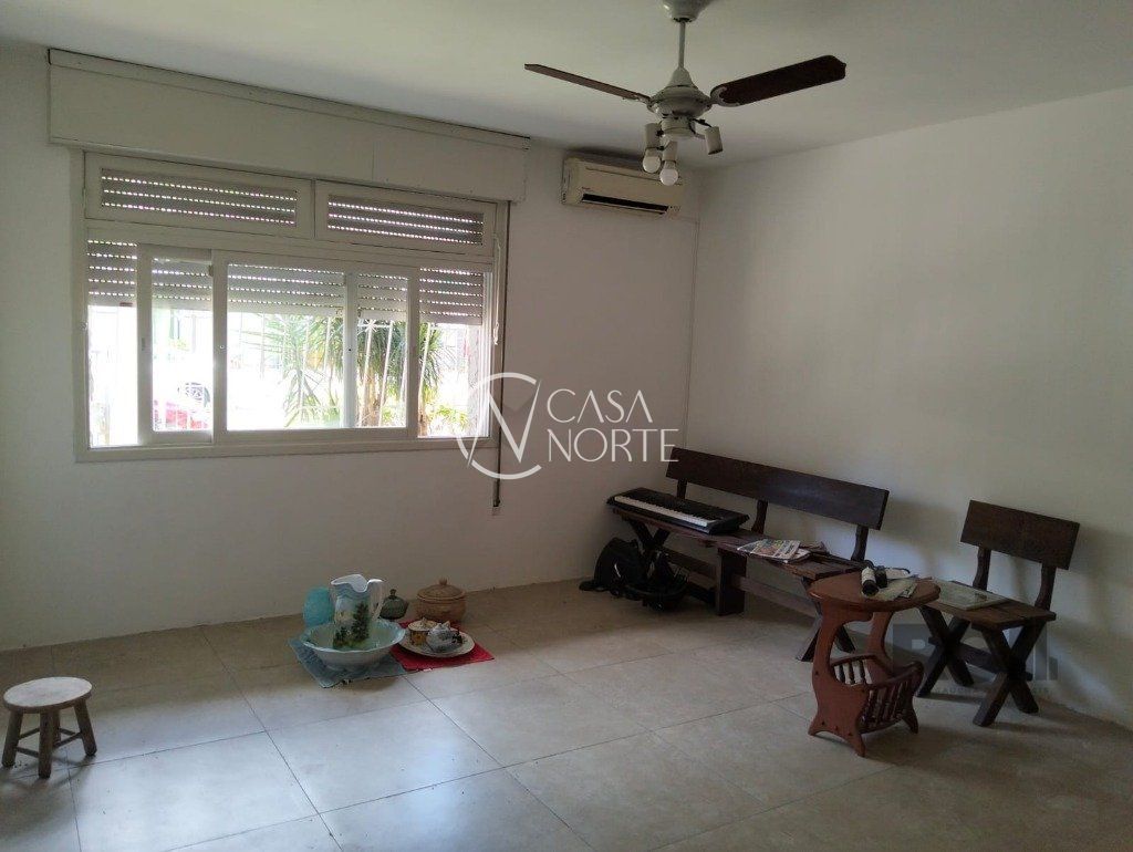 Apartamento à venda com 3 quartos, 87m², 1 vaga, Rua Mucio Teixeira no bairro Menino Deus em Porto Alegre