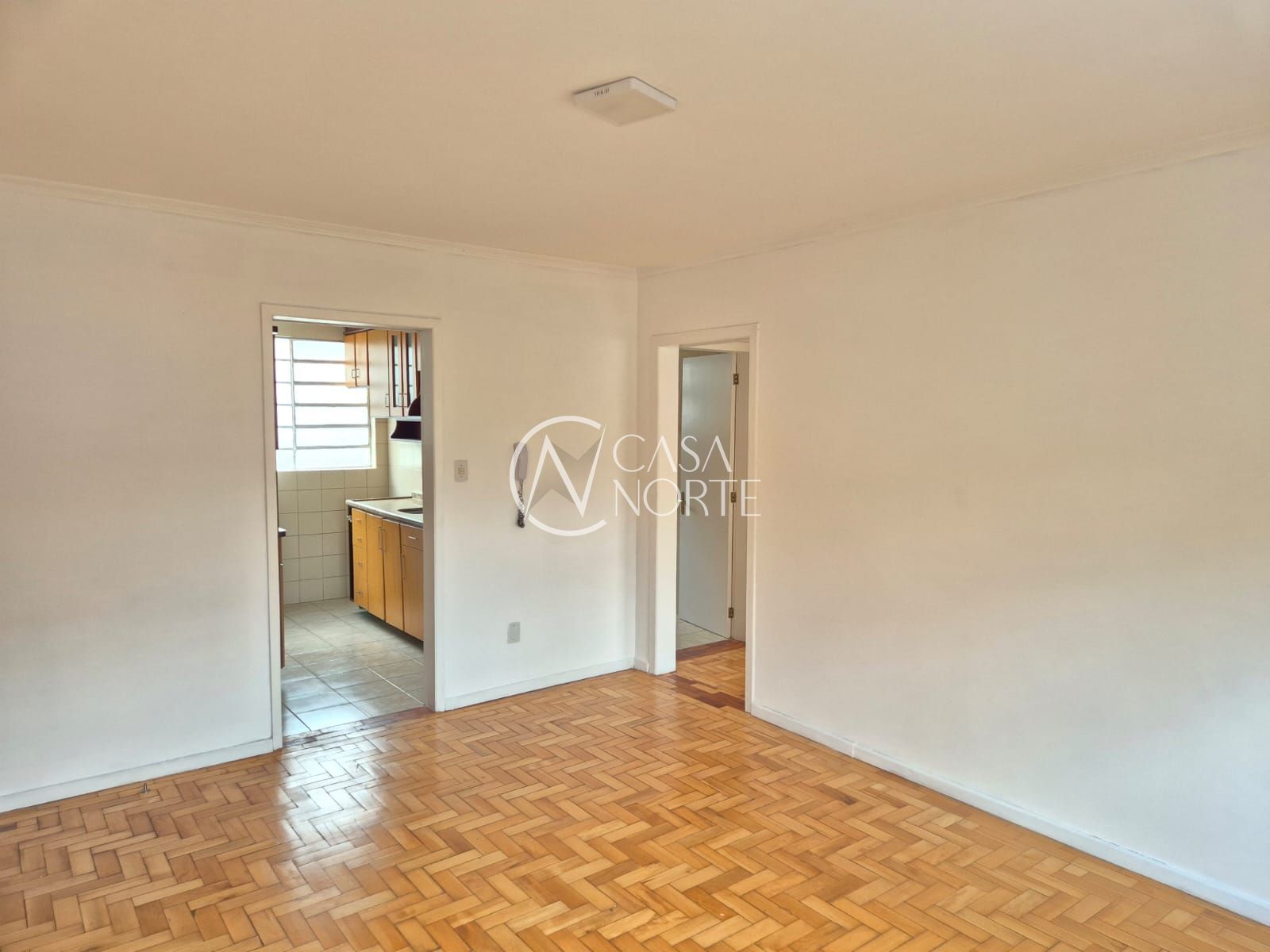 Apartamento à venda com 2 quartos, 72m², 1 vaga, Rua Mucio Teixeira no bairro Menino Deus em Porto Alegre