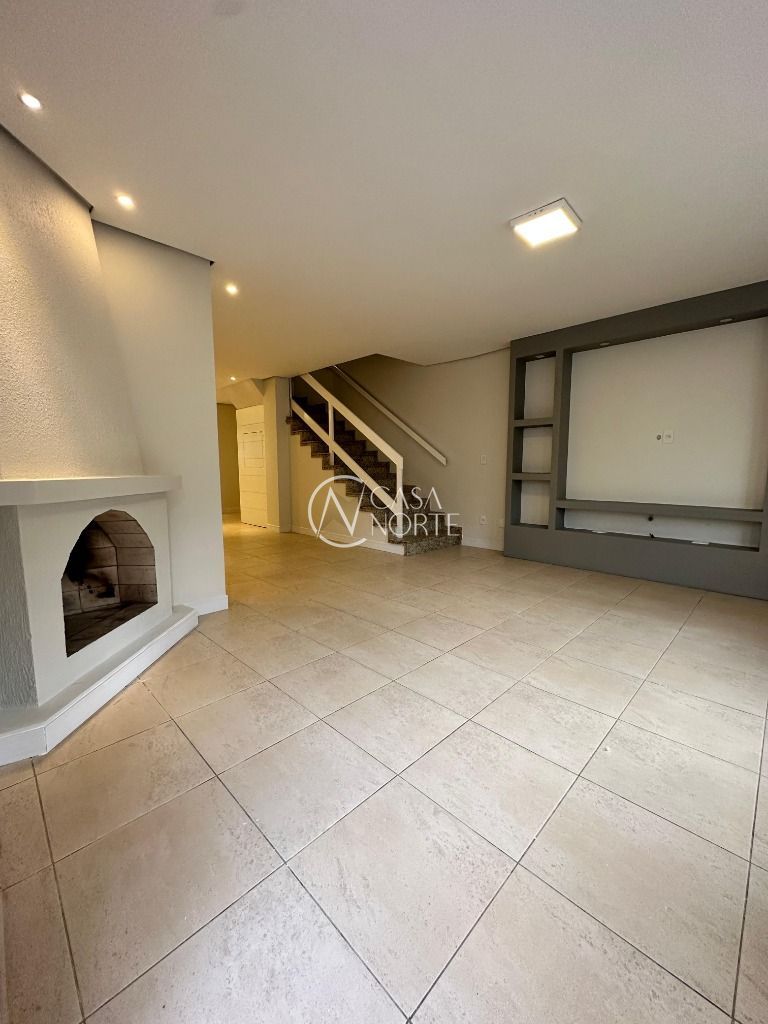 Casa de Condomínio à venda com 3 quartos, 161m², 1 suíte, 2 vagas, Avenida Ecoville no bairro Sarandi em Porto Alegre