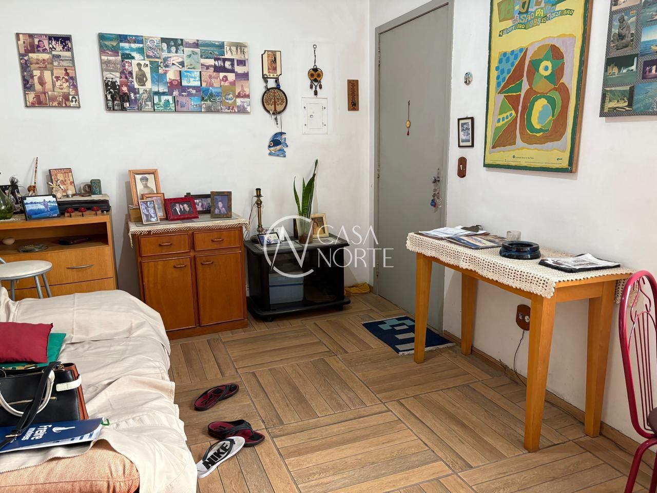 Apartamento à venda com 2 quartos, 55m², Rua Dezessete de Junho no bairro Menino Deus em Porto Alegre