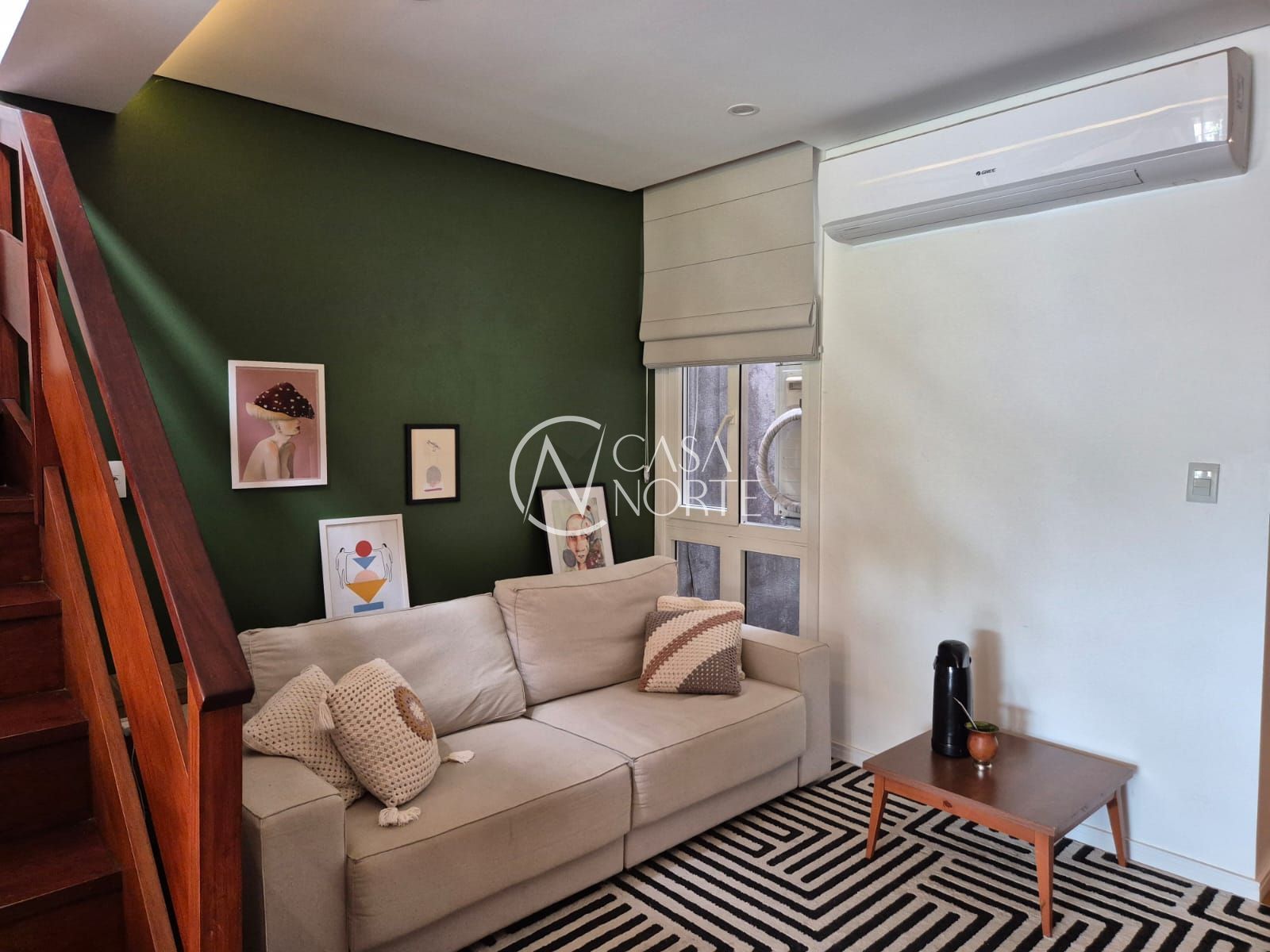 Cobertura à venda com 1 quarto, 94m², 1 suíte, Travessa Pesqueiro no bairro Cidade Baixa em Porto Alegre