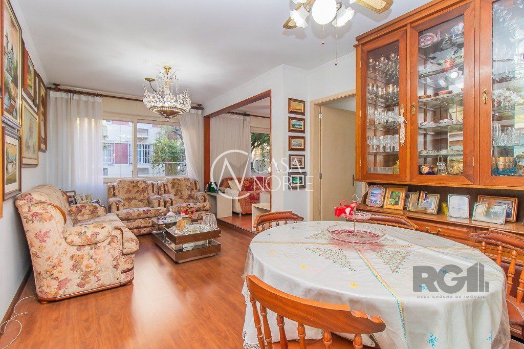 Apartamento à venda com 3 quartos, 102m², 1 suíte, 1 vaga, Rua Peri Machado no bairro Menino Deus em Porto Alegre