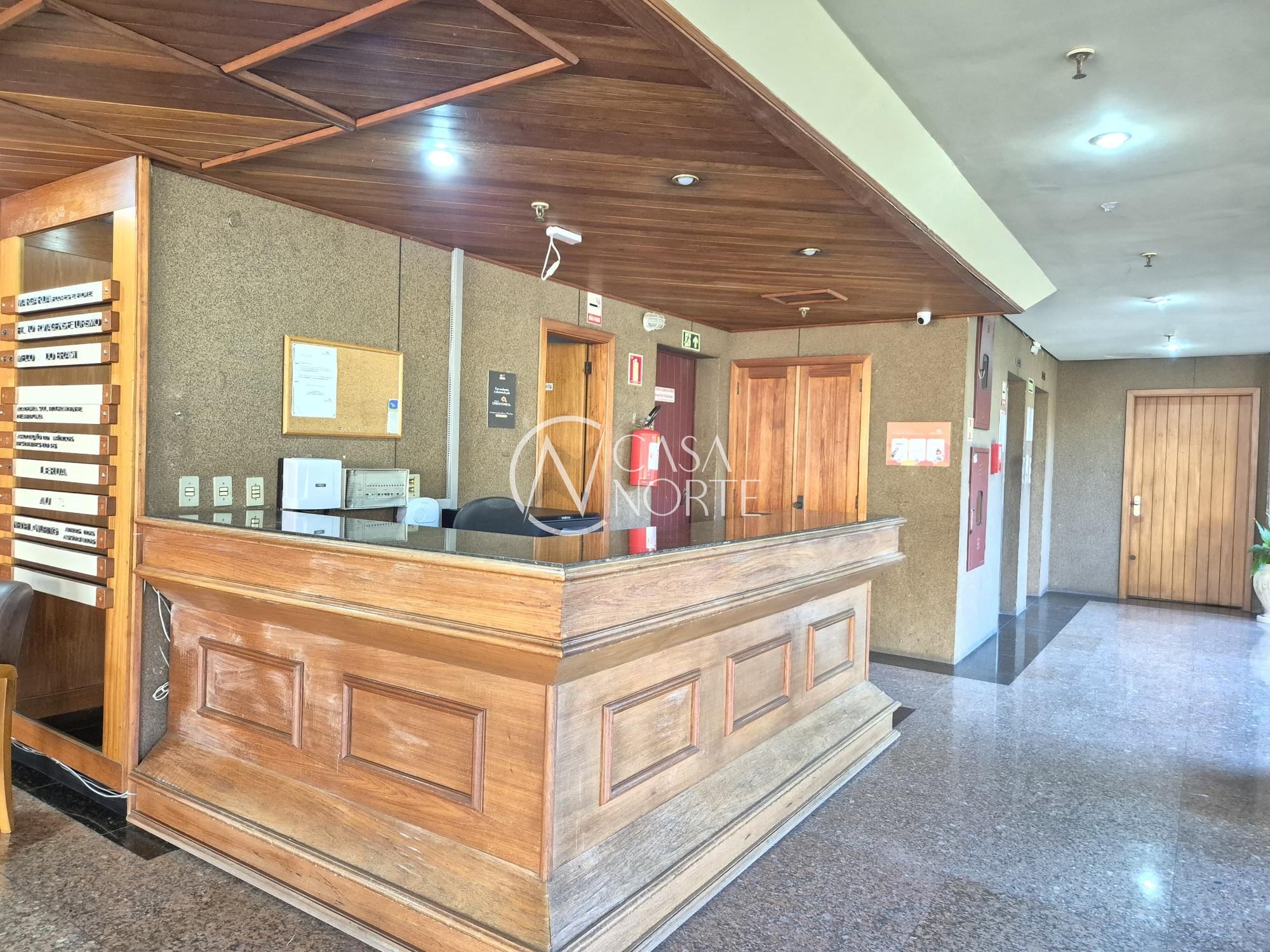 Conjunto Comercial à venda com 7 quartos, 175m², 2 vagas, Rua Bernardo Pires no bairro Santana em Porto Alegre