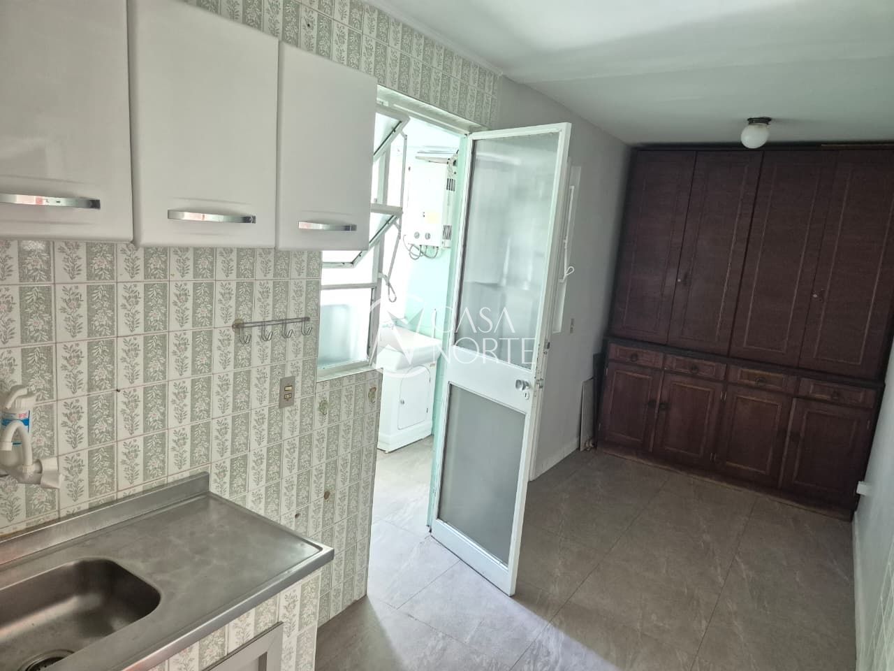 Apartamento à venda com 3 quartos, 87m², 1 vaga, Rua General Lima e Silva no bairro Azenha em Porto Alegre