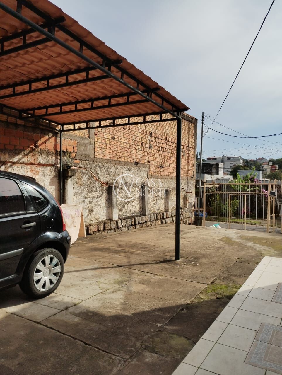 Terreno à venda  com 330m², Rua Doutor Paulino Guerra no bairro Jardim Itu em Porto Alegre