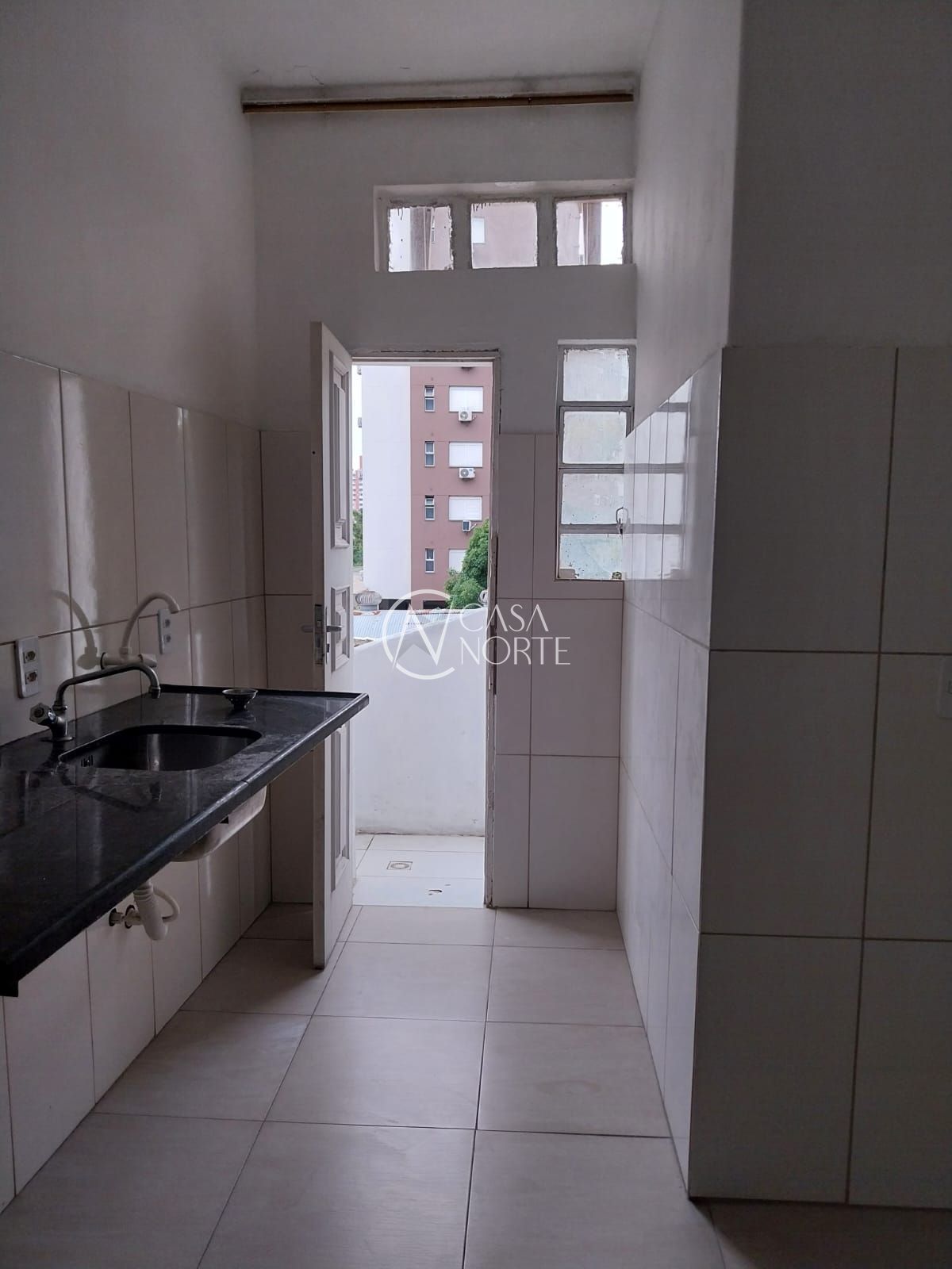 Kitnet à venda , 25m², Avenida Florianópolis no bairro Azenha em Porto Alegre