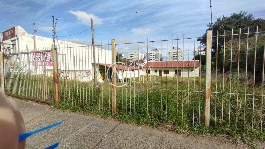 Terreno à venda  com 360m², Rua Doutor Campos Velho no bairro Cristal em Porto Alegre