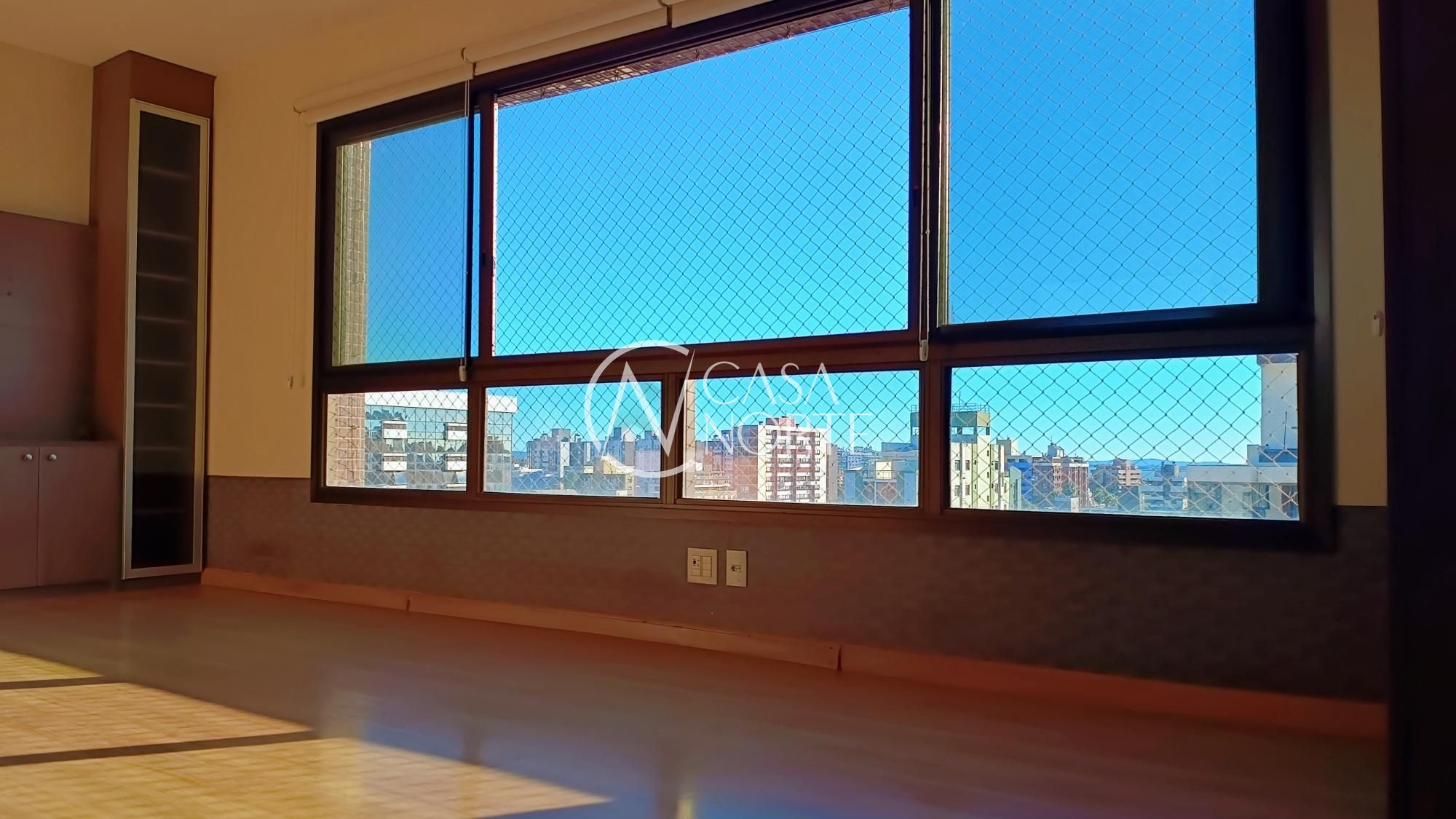 Apartamento à venda com 3 quartos, 86m², 2 suítes, 2 vagas, Rua Gonçalves Dias no bairro Menino Deus em Porto Alegre
