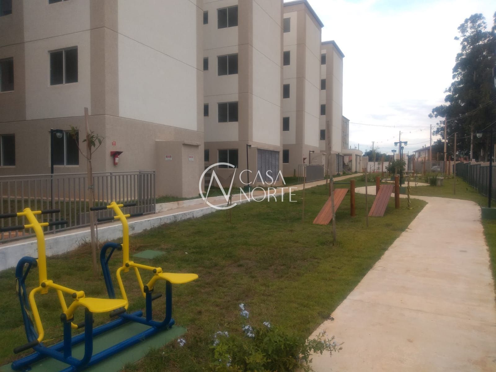 Apartamento à venda com 2 quartos, 41m², 1 vaga, Rua Coronel Ricardo Leal Kelleter no bairro Rubem Berta em Porto Alegre