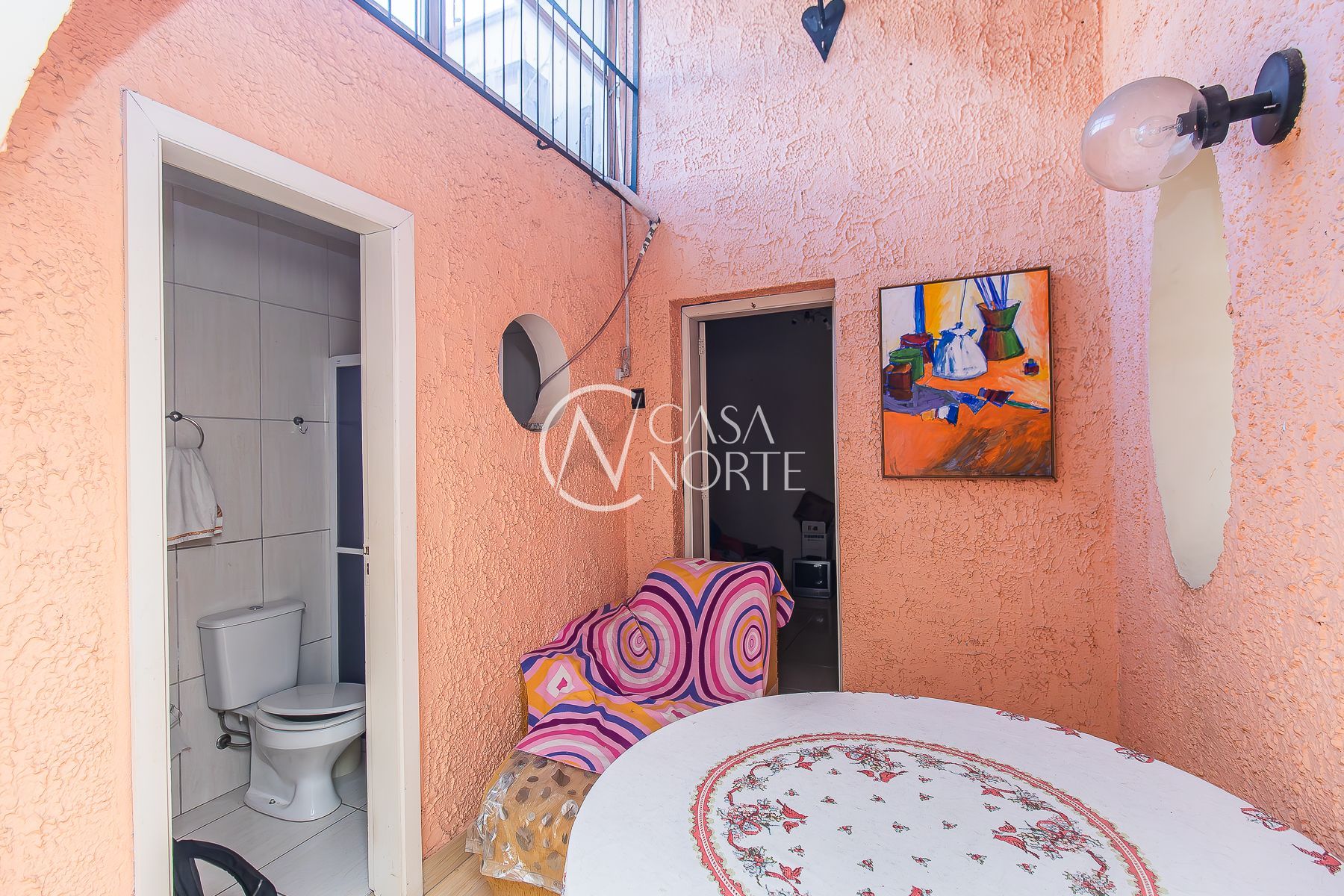 Casa à venda com 4 quartos, 330m², 1 suíte, 1 vaga, Rua Miguel Couto no bairro Menino Deus em Porto Alegre