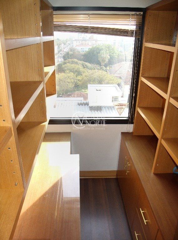 Sala Comercial à venda , 25m², 1 vaga, Rua Saldanha Marinho no bairro Menino Deus em Porto Alegre