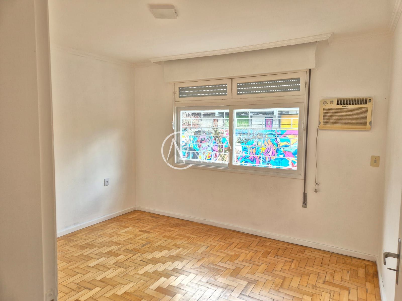 Apartamento à venda com 2 quartos, 72m², 1 vaga, Rua Mucio Teixeira no bairro Menino Deus em Porto Alegre