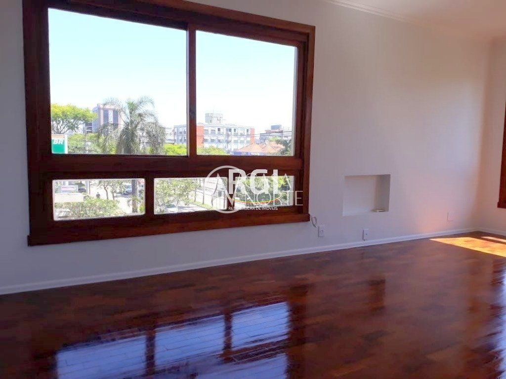 Apartamento à venda com 3 quartos, 112m², 1 suíte, 1 vaga, Rua Dom Pedro II no bairro São João em Porto Alegre