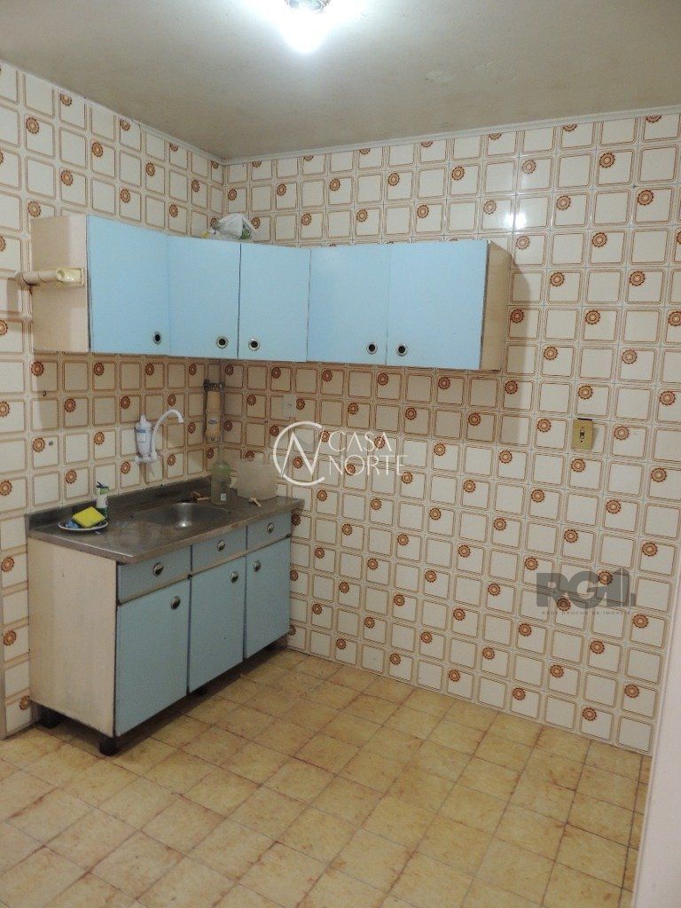 Apartamento à venda com 3 quartos, 66m², Rua Dezessete de Junho no bairro Menino Deus em Porto Alegre