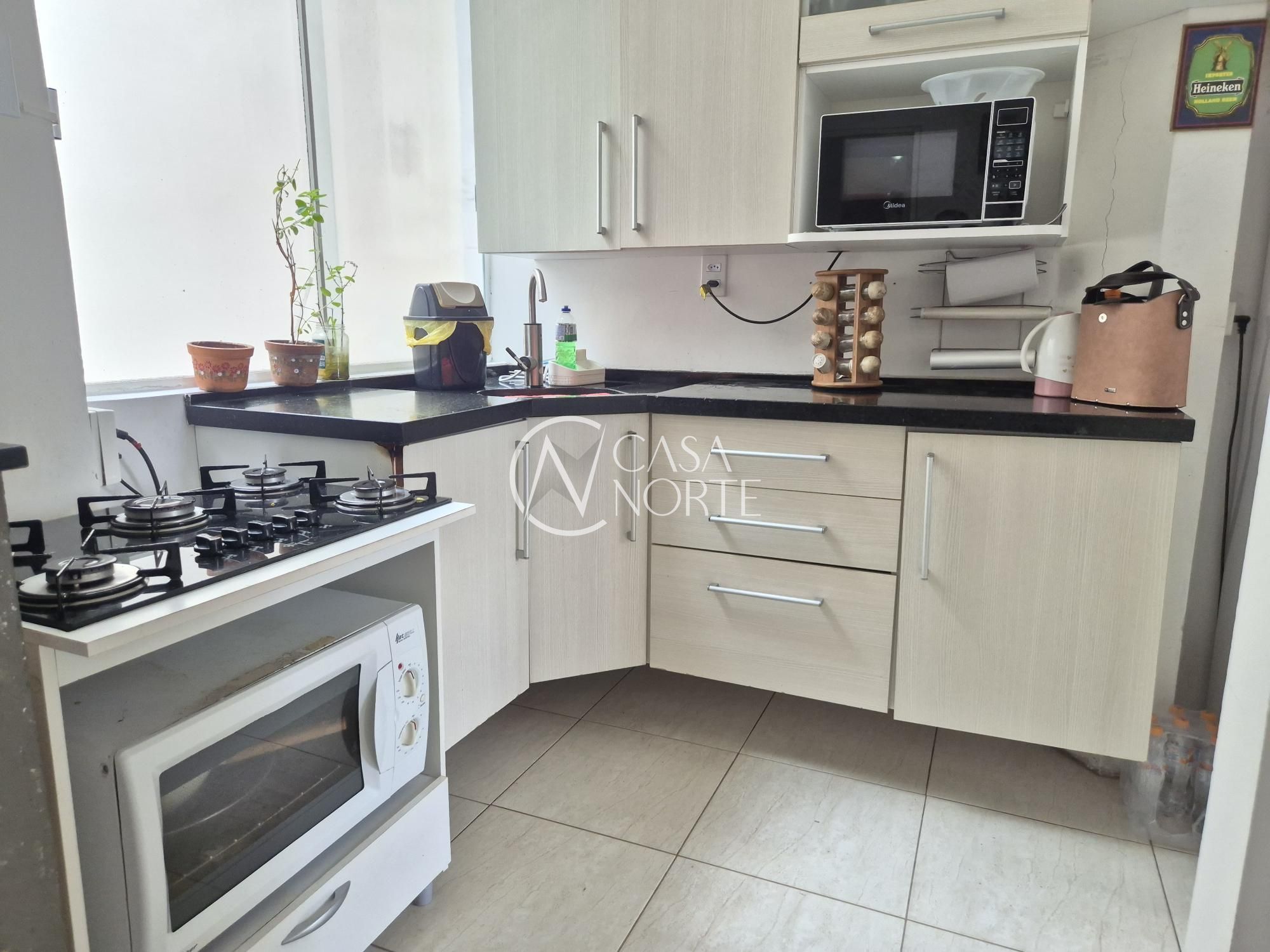 Apartamento à venda com 2 quartos, 66m², Avenida Guido Mondin no bairro São Geraldo em Porto Alegre