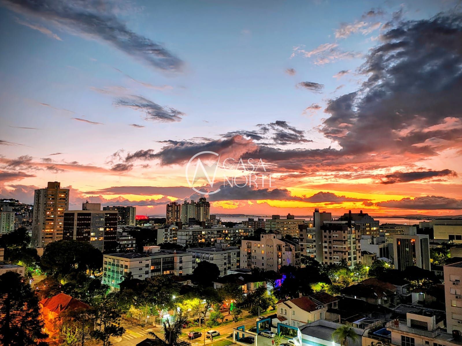 Apartamento à venda com 3 quartos, 120m², 3 suítes, 2 vagas, Rua Marcílio Dias no bairro Menino Deus em Porto Alegre