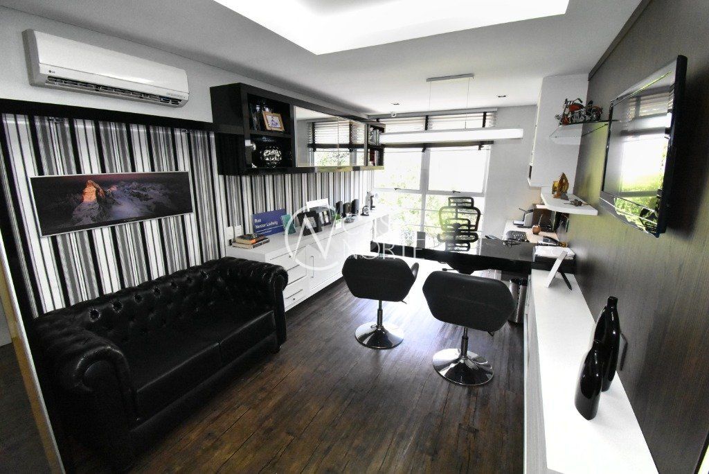 Sala Comercial à venda , 56m², 1 vaga, Rua José de Alencar no bairro Menino Deus em Porto Alegre