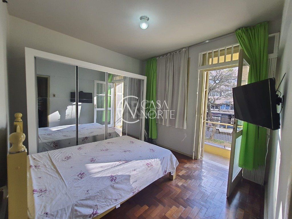 Apartamento à venda com 2 quartos, 64m², Avenida Venancio Aires no bairro Azenha em Porto Alegre