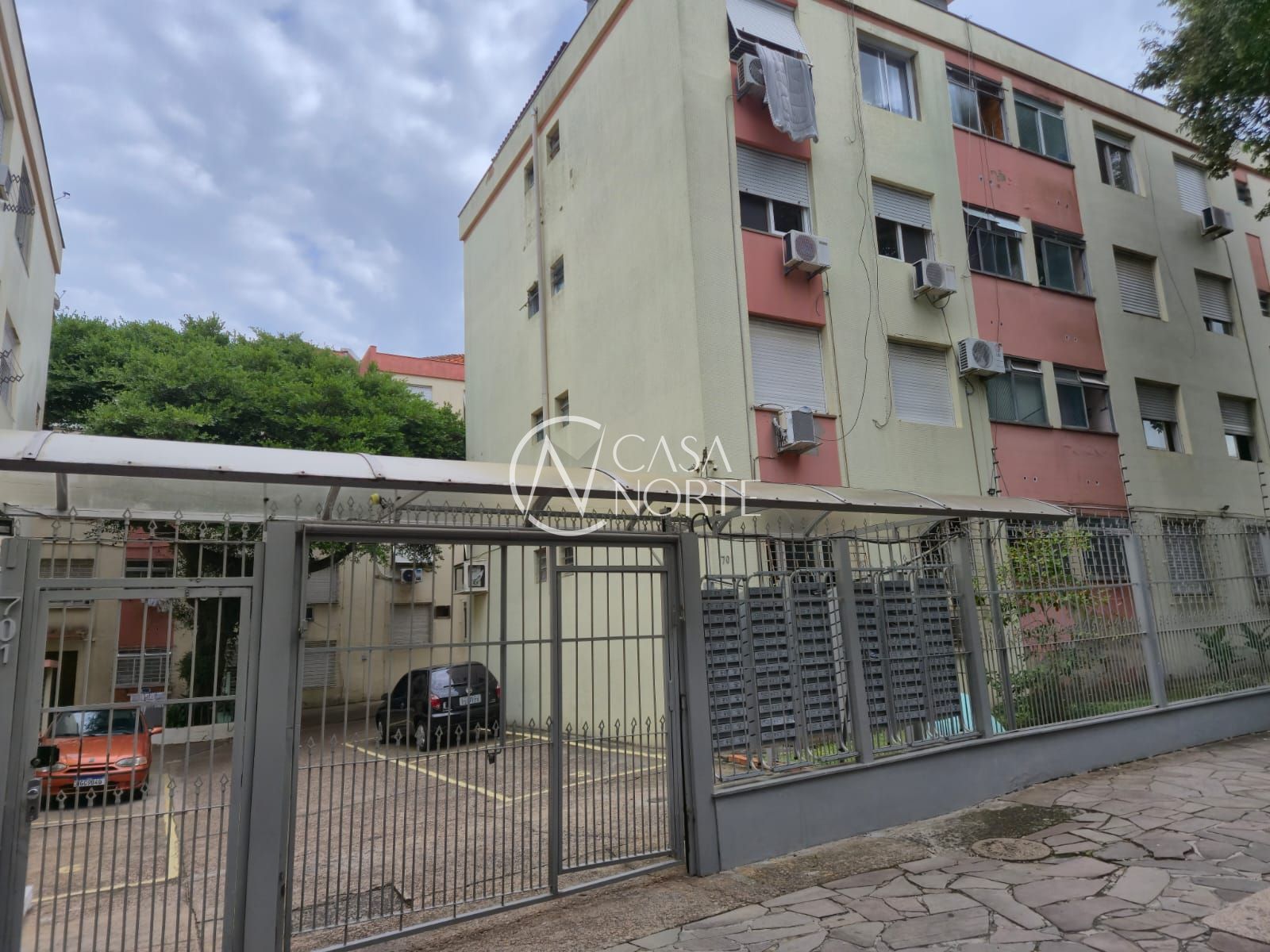 Apartamento à venda com 1 quarto, 51m², 1 vaga, Rua Adão Baino no bairro Cristo Redentor em Porto Alegre