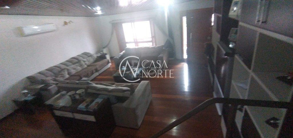 Casa à venda com 2 quartos, 243m², 1 suíte, 3 vagas, Rua Manduca Nunes no bairro Glória em Porto Alegre