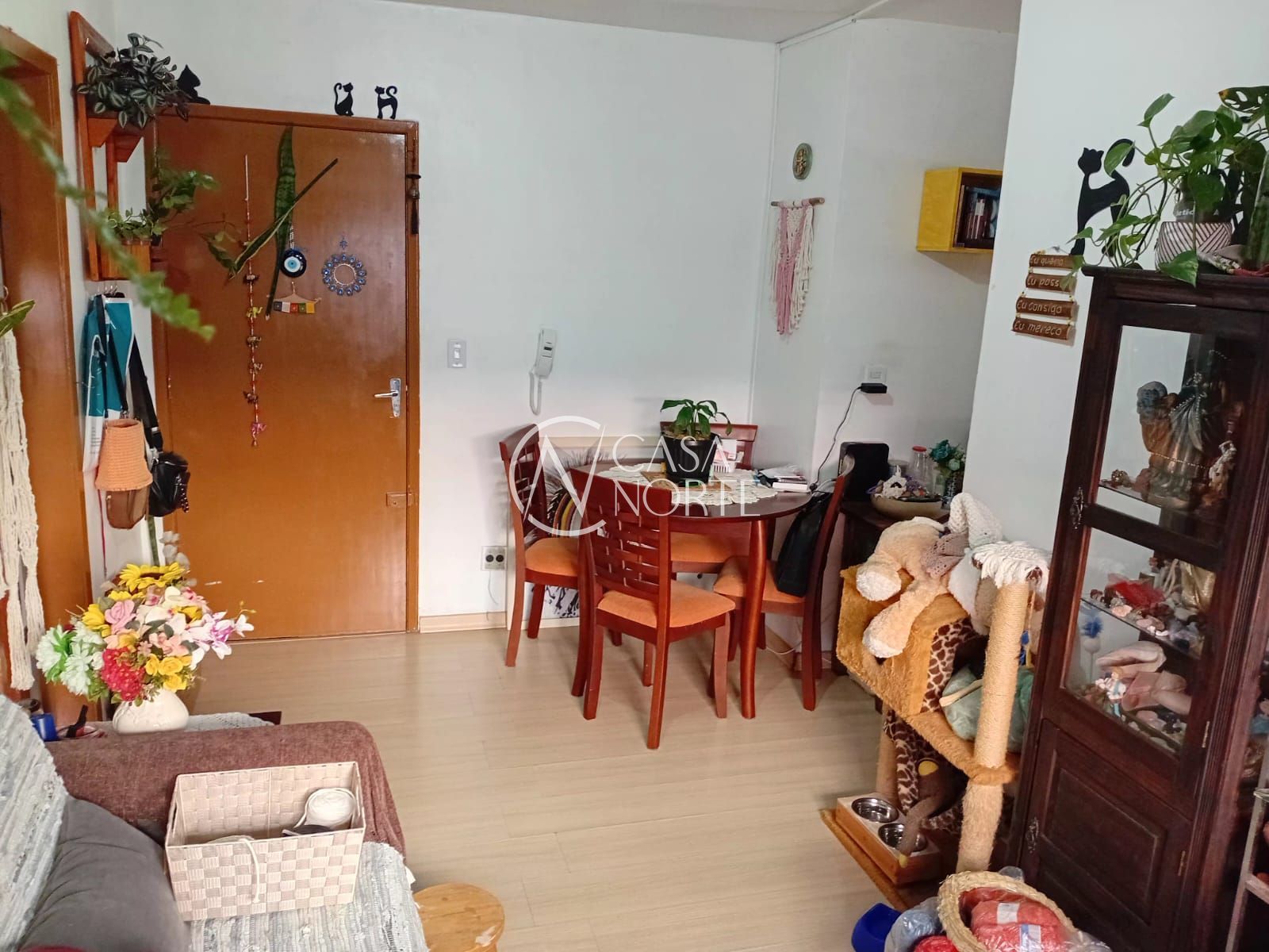 Apartamento à venda com 2 quartos, 49m², 1 vaga, Rua Joaquim de Carvalho no bairro Vila Nova em Porto Alegre