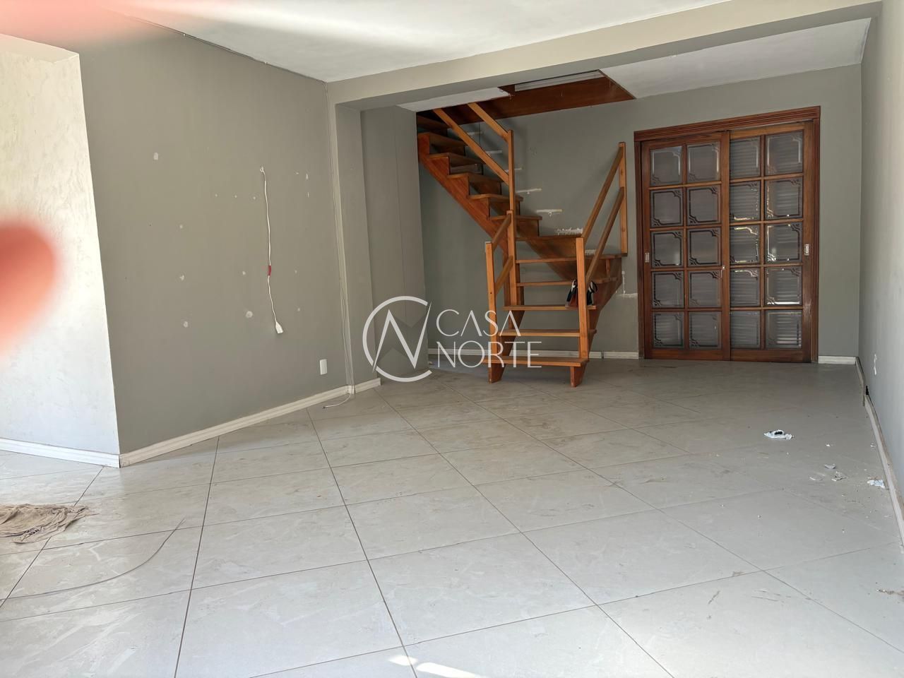 Casa à venda com 2 quartos, 178m², 2 suítes, 3 vagas, Rua Águas Mortas no bairro Medianeira em Porto Alegre