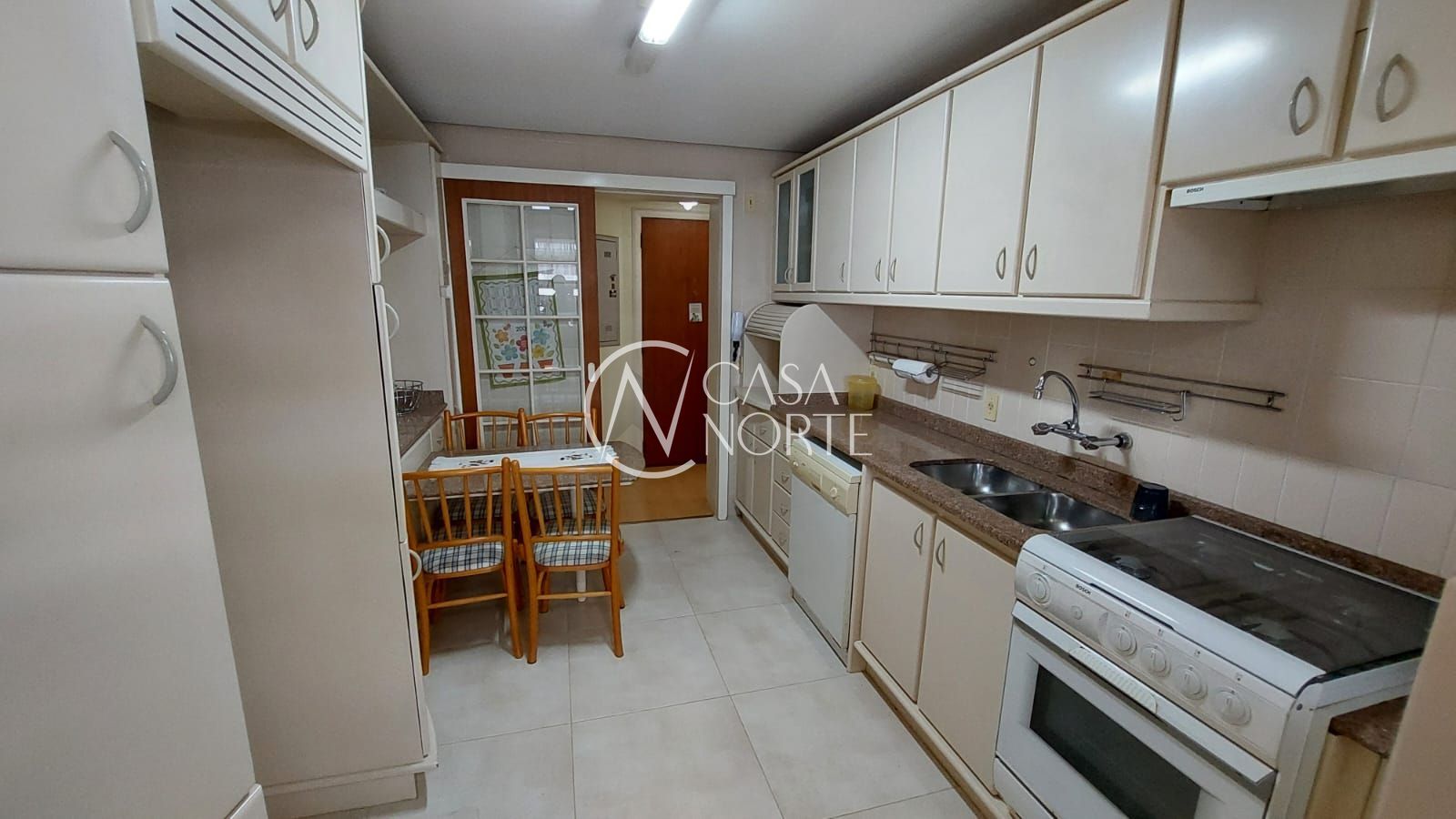 Cobertura à venda com 3 quartos, 165m², 1 suíte, 1 vaga, Rua Coronel André Belo no bairro Menino Deus em Porto Alegre