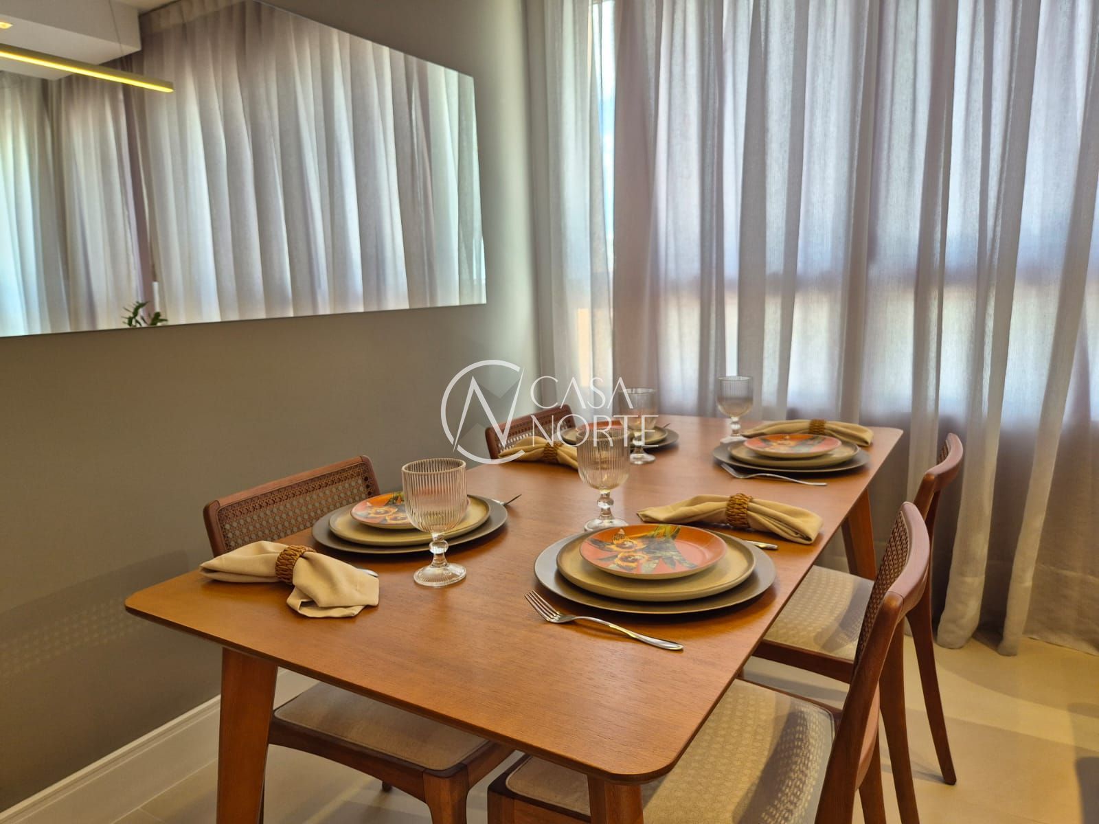 Apartamento à venda com 2 quartos, 69m², 1 suíte, 1 vaga, João Wallig no bairro Passo da Areia em Porto Alegre