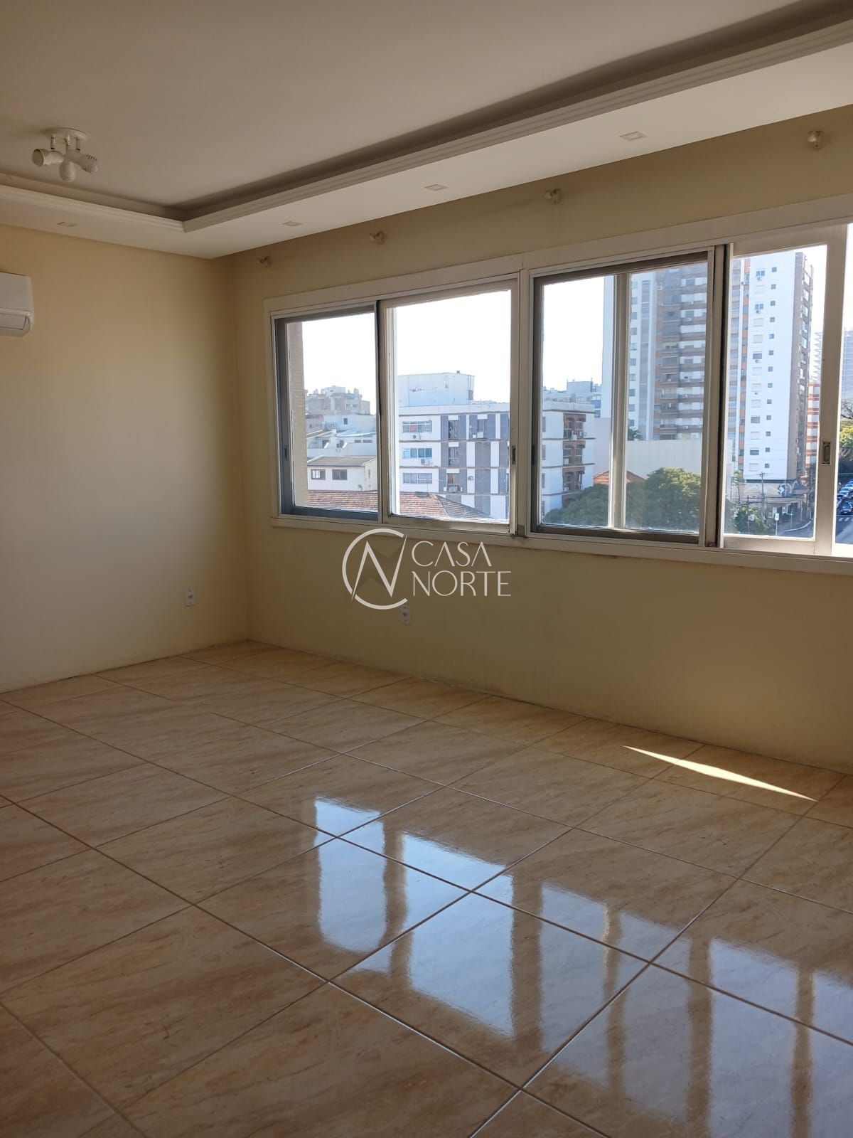 Apartamento à venda com 3 quartos, 111m², 1 suíte, Rua Vicente da Fontoura no bairro Petrópolis em Porto Alegre