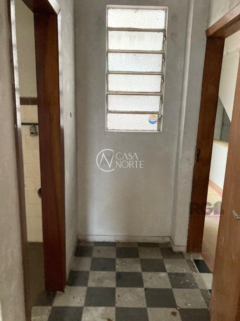 Apartamento à venda com 1 quarto, 54m², Avenida Farrapos no bairro Floresta em Porto Alegre