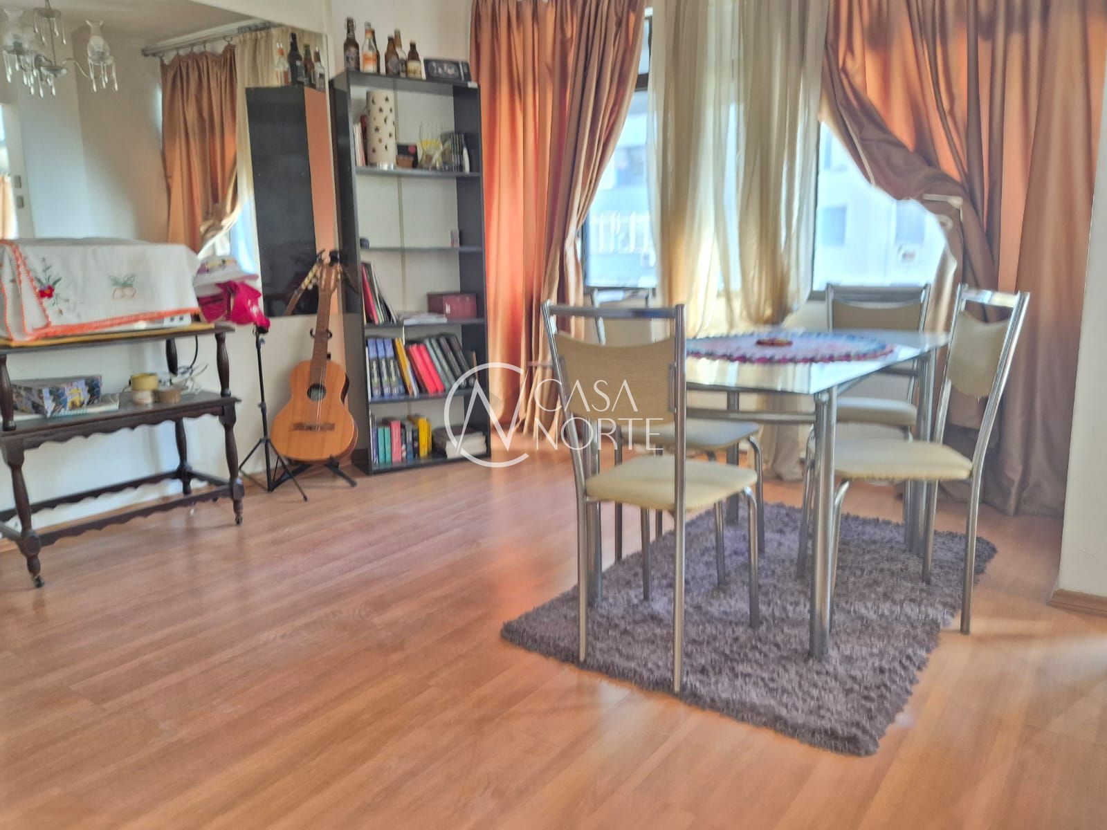 Apartamento à venda com 3 quartos, 81m², 1 suíte, Avenida Senador Salgado Filho no bairro Centro Histórico em Porto Alegre