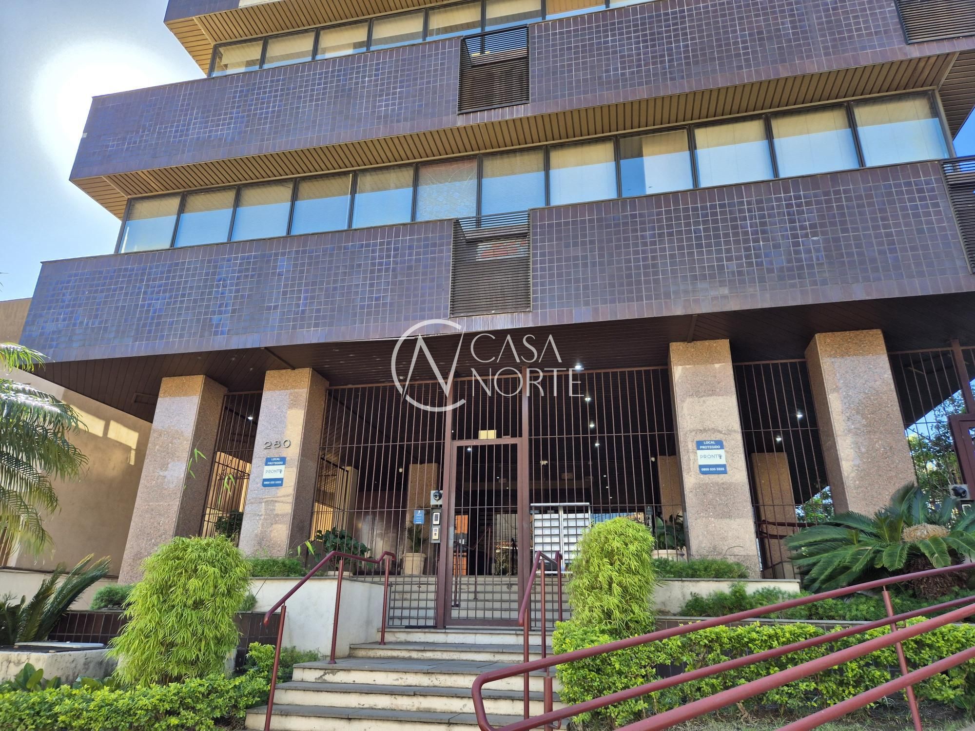 Conjunto Comercial à venda com 7 quartos, 175m², 2 vagas, Rua Bernardo Pires no bairro Santana em Porto Alegre