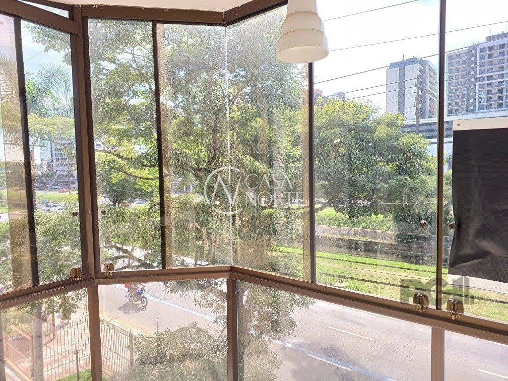 Apartamento à venda com 2 quartos, 64m², 1 vaga, Avenida Ipiranga no bairro Partenon em Porto Alegre