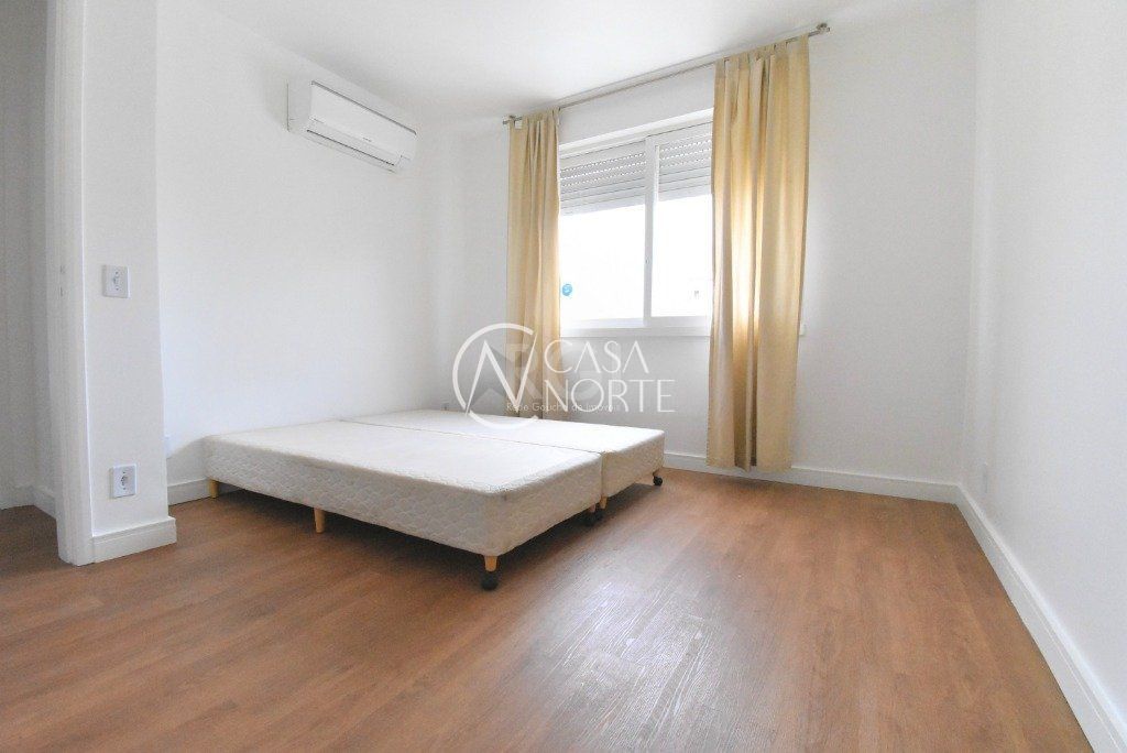 Apartamento à venda com 2 quartos, 70m², 1 vaga, Avenida Alberto Bins no bairro Floresta em Porto Alegre