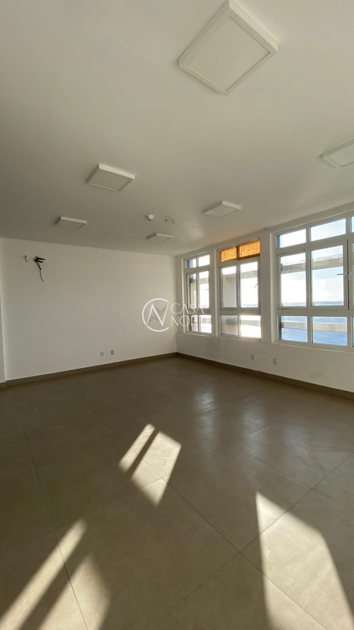 Salão Comercial à venda , 142m², Largo Visconde do Cairu no bairro Centro Histórico em Porto Alegre