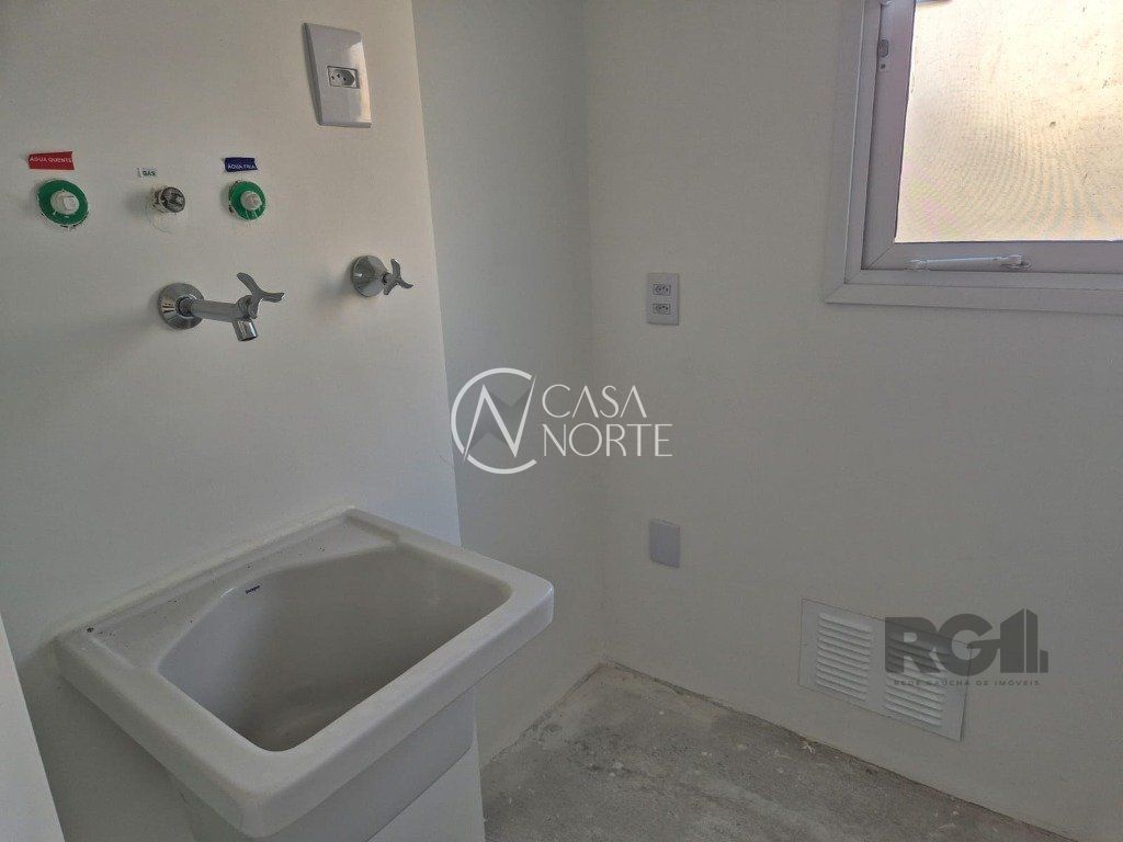 Apartamento à venda com 1 quarto, 42m², 1 vaga, Travessa Carmen no bairro Floresta em Porto Alegre