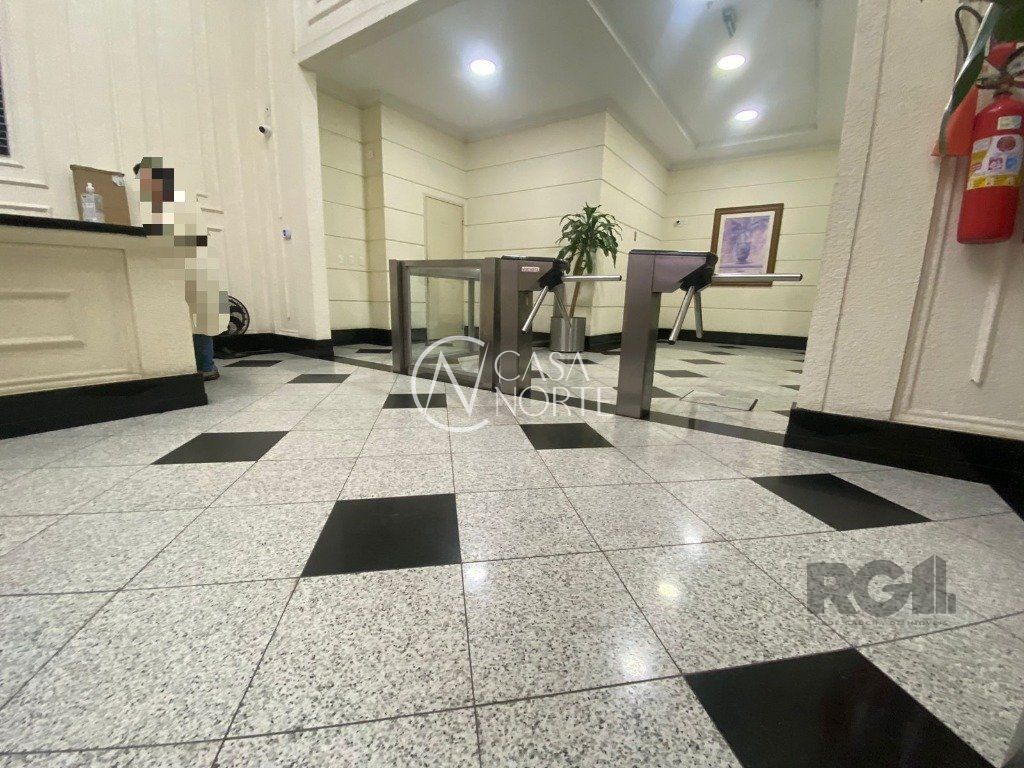 Sala Comercial à venda , 32m², Avenida Getúlio Vargas no bairro Menino Deus em Porto Alegre
