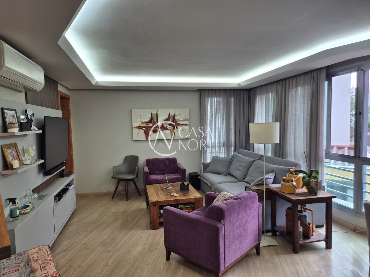 Apartamento Garden à venda com 3 quartos, 120m², 1 suíte, 2 vagas, Rua Nunes Machado no bairro Azenha em Porto Alegre