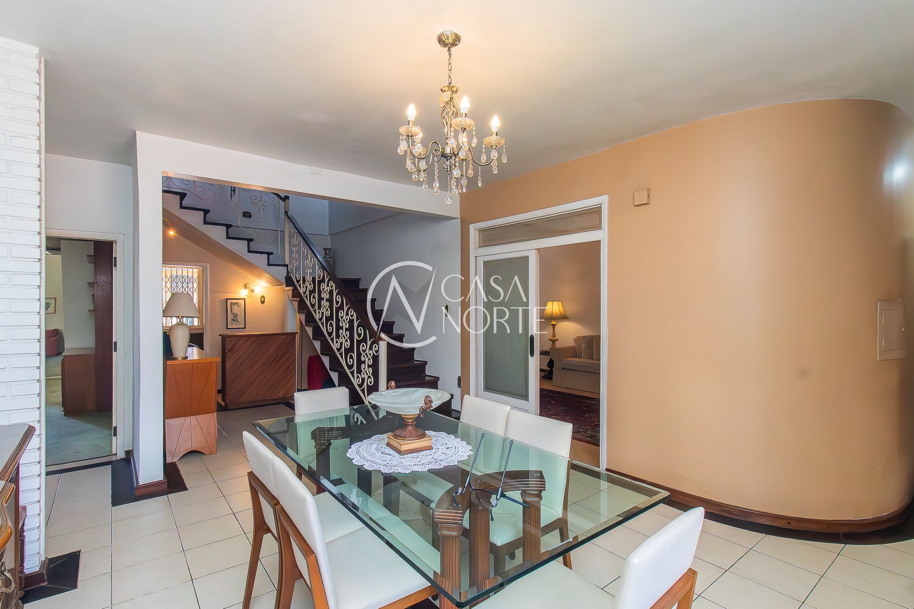 Casa à venda com 5 quartos, 429m², 2 suítes, 7 vagas, Rua Santa Vitória no bairro Tristeza em Porto Alegre