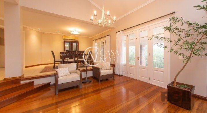 Casa à venda com 4 quartos, 372m², 4 suítes, 4 vagas, Rua Deputado Astério de Mello no bairro Teresópolis em Porto Alegre