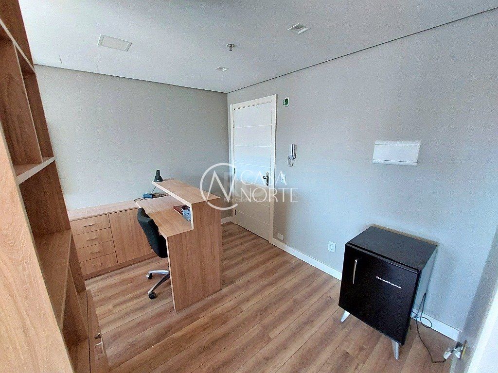 Sala Comercial à venda , 38m², Rua Ramiro Barcelos no bairro Floresta em Porto Alegre