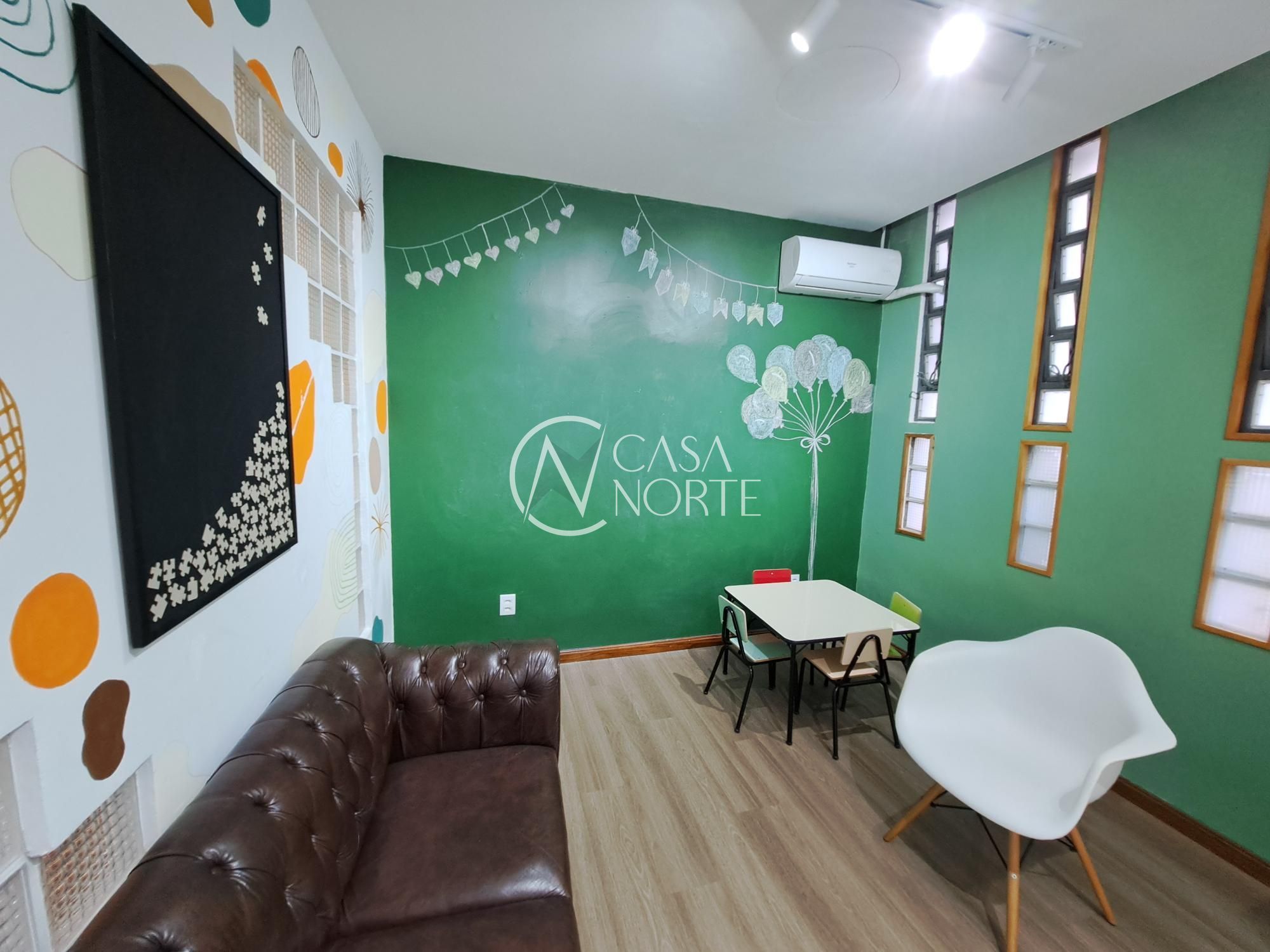 Sala Comercial à venda com 1 quarto, 40m², 1 vaga, Rua Doutor Barros Cassal no bairro Floresta em Porto Alegre