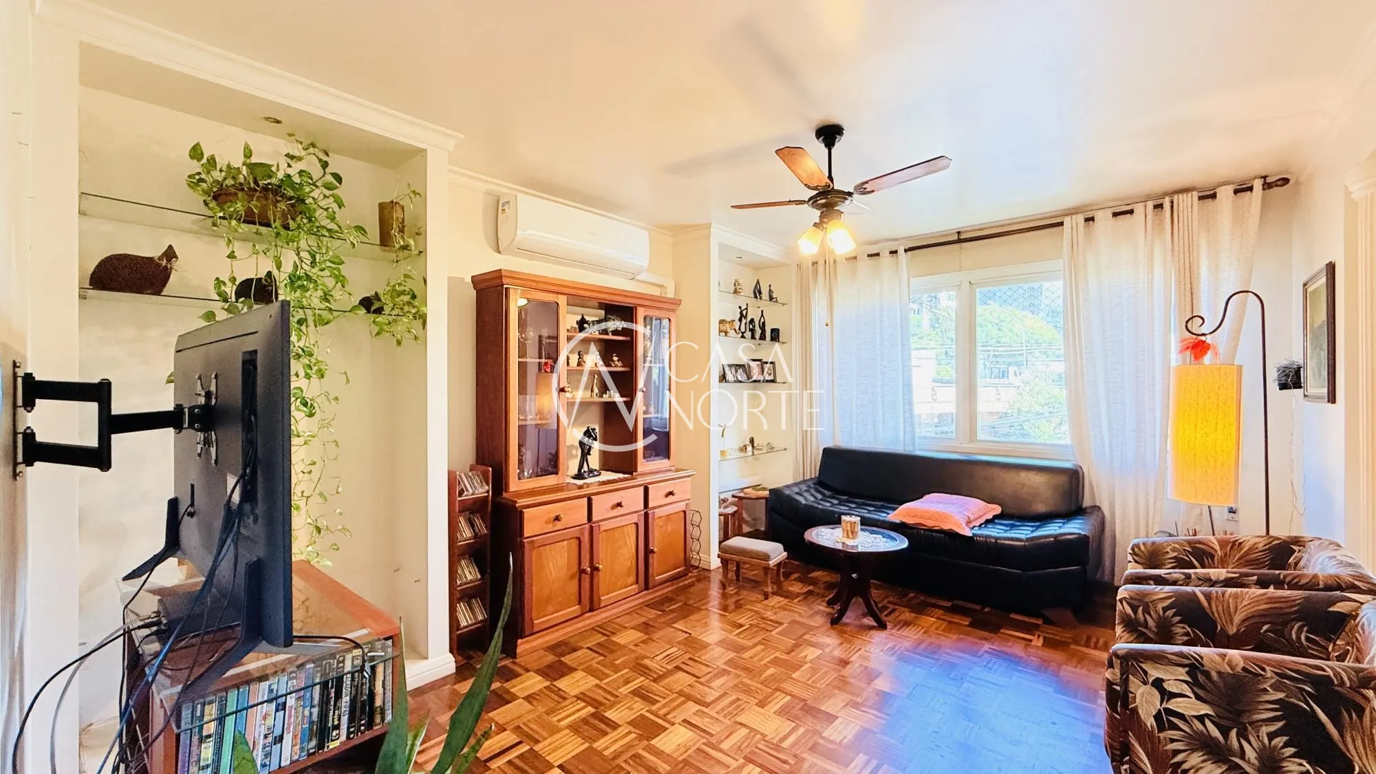 Apartamento à venda com 3 quartos, 13200m², 1 suíte, 1 vaga, Avenida Doutor Nilo Peçanha no bairro Três Figueiras em Porto Alegre