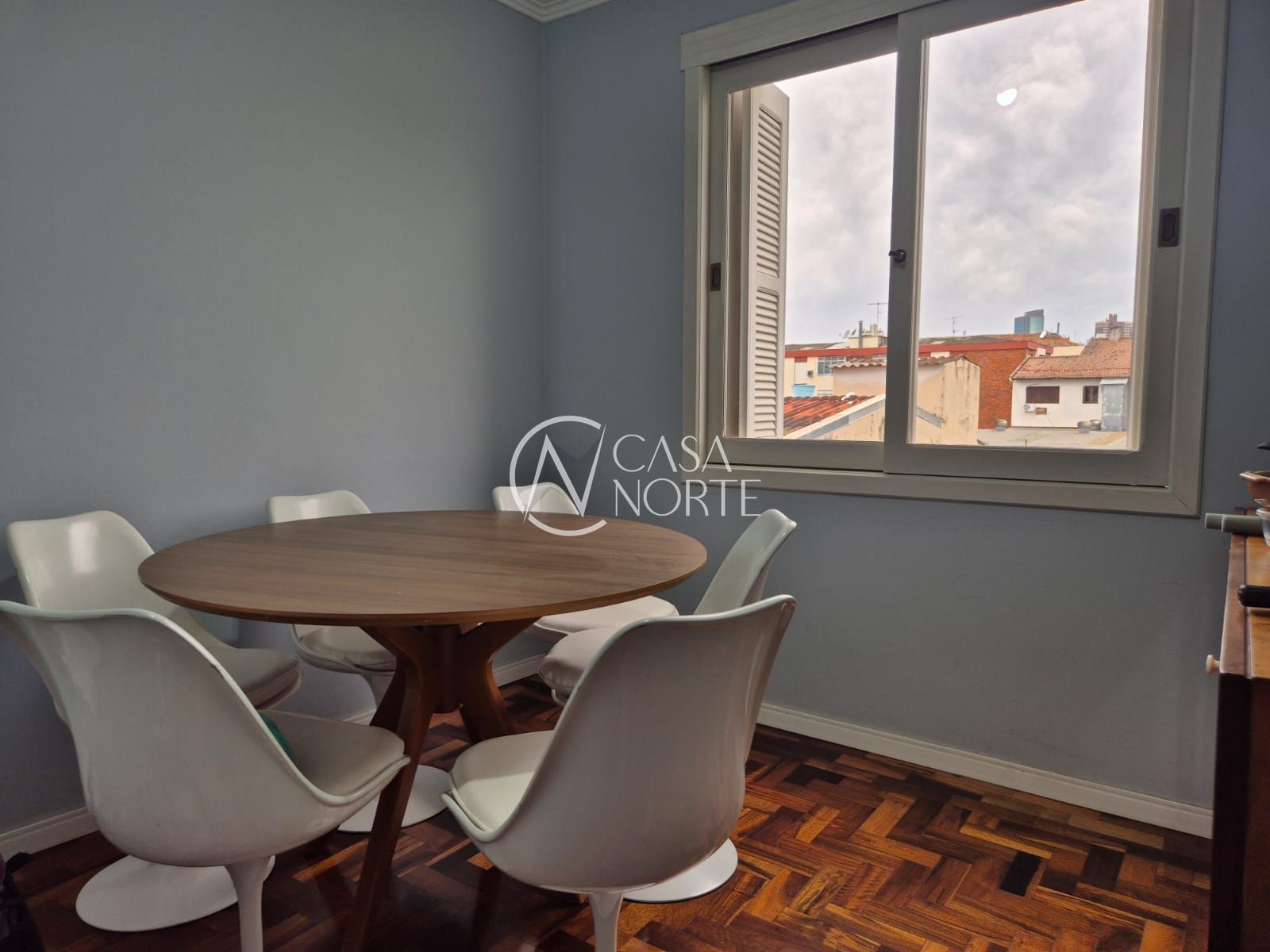 Apartamento à venda com 3 quartos, 73m², Avenida Berlim no bairro São Geraldo em Porto Alegre
