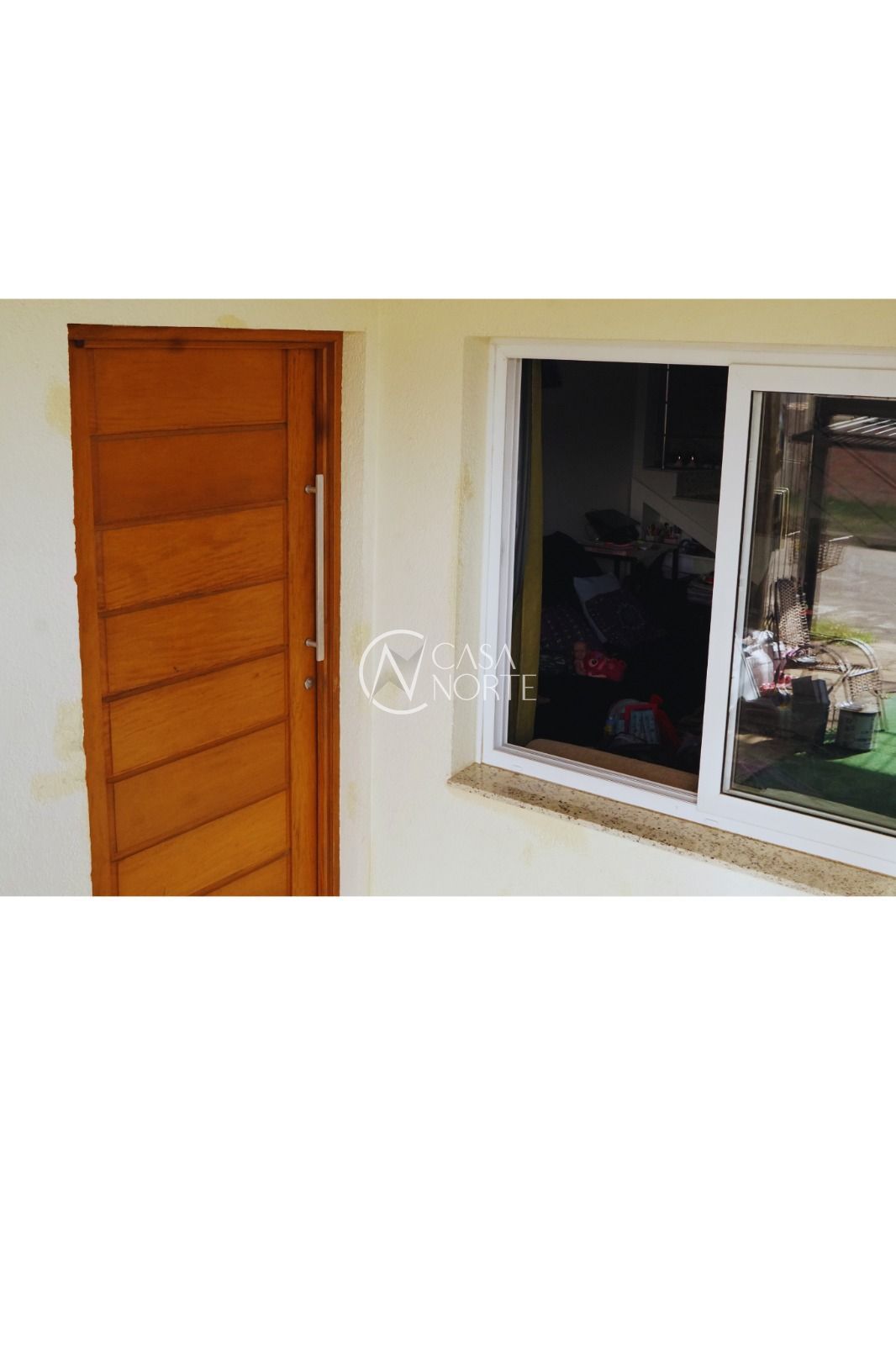 Casa à venda com 2 quartos, 112m², 2 suítes, 1 vaga, Rua Waldemar da Silva Tavares no bairro Guarujá em Porto Alegre