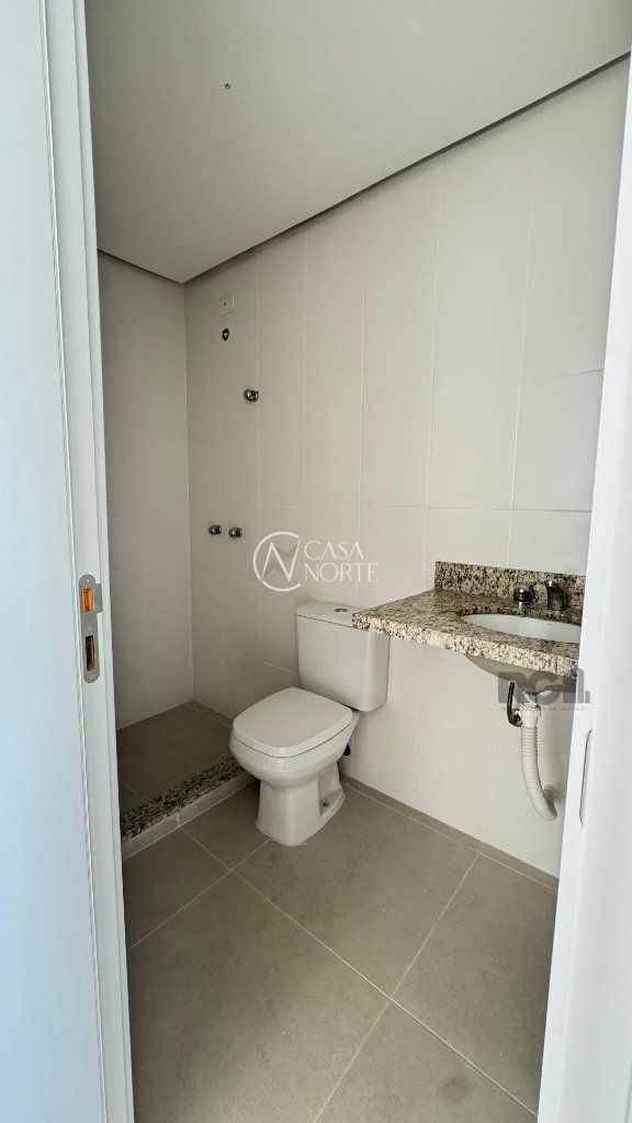 Cobertura à venda com 2 quartos, 166m², 1 suíte, 2 vagas, Rua Landel de Moura no bairro Tristeza em Porto Alegre