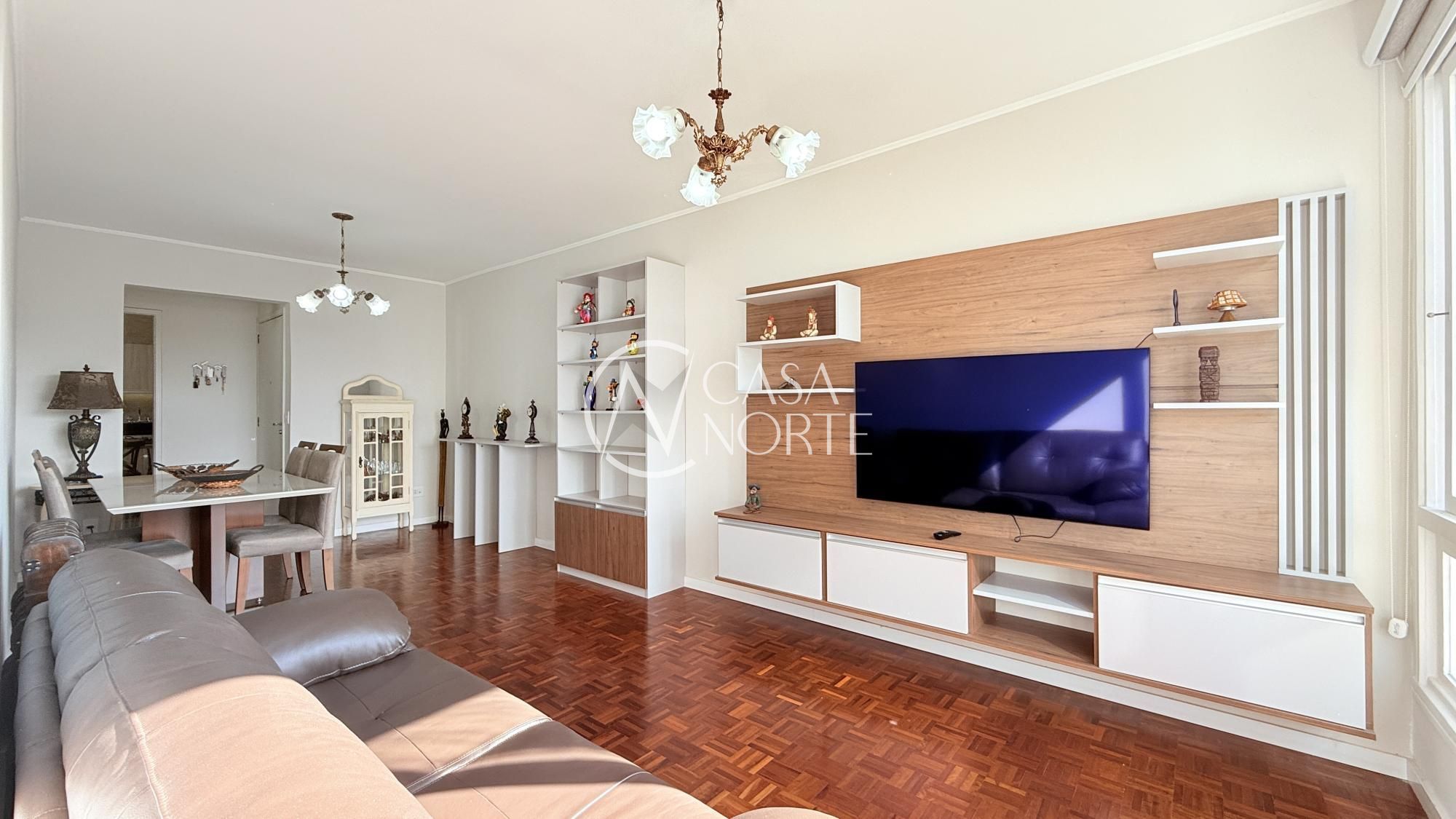 Apartamento à venda com 3 quartos, 106m², 1 suíte, 1 vaga, Rua Costa no bairro Menino Deus em Porto Alegre