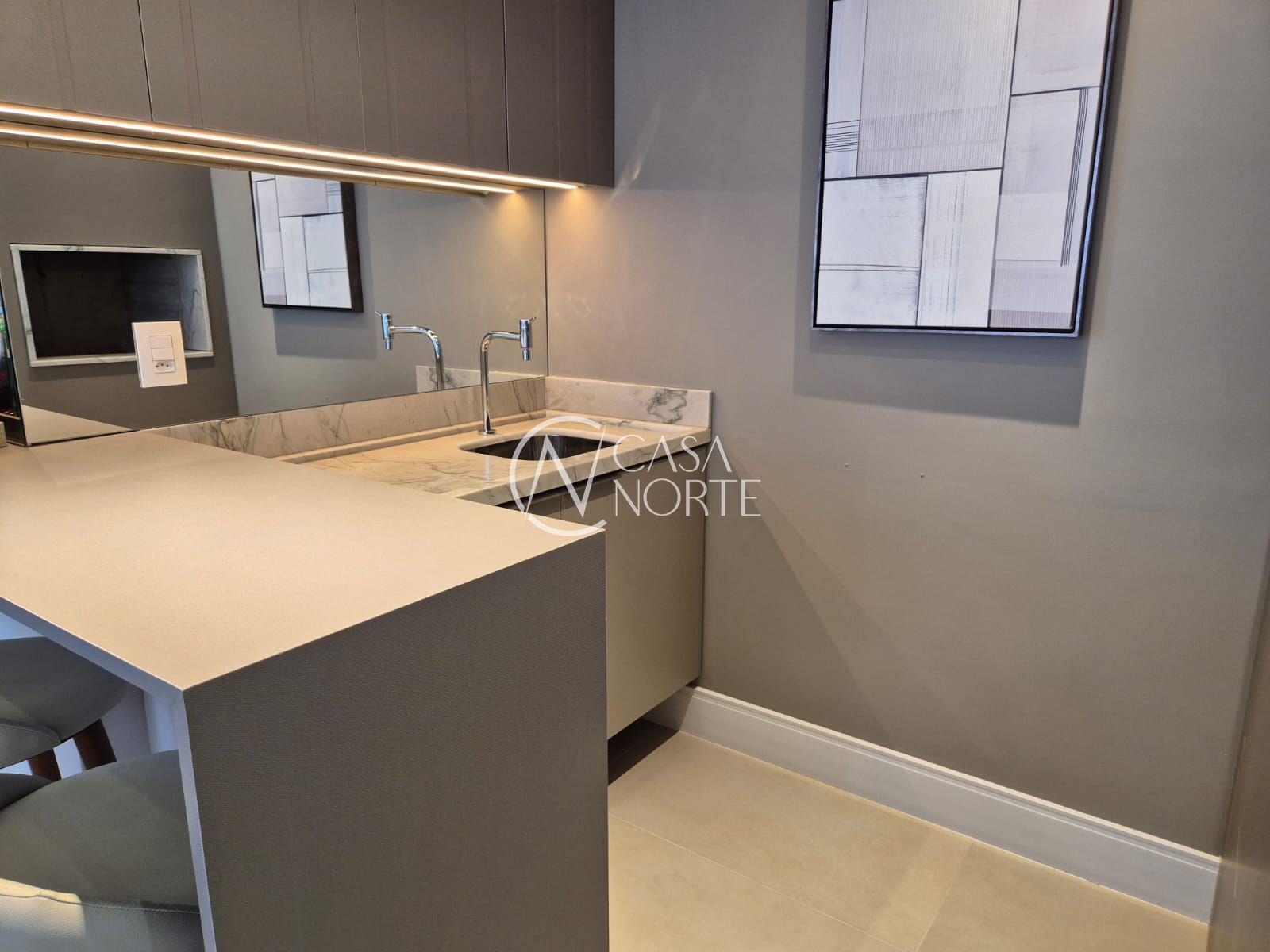 Apartamento à venda com 2 quartos, 69m², 1 suíte, 1 vaga, João Wallig no bairro Passo da Areia em Porto Alegre