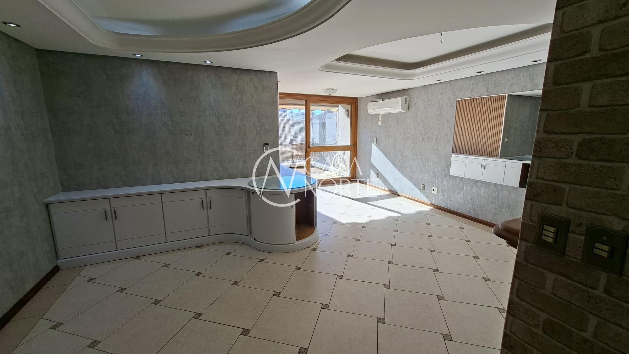 Apartamento à venda com 2 quartos, 108m², 1 suíte, 1 vaga, Avenida Getúlio Vargas no bairro Menino Deus em Porto Alegre