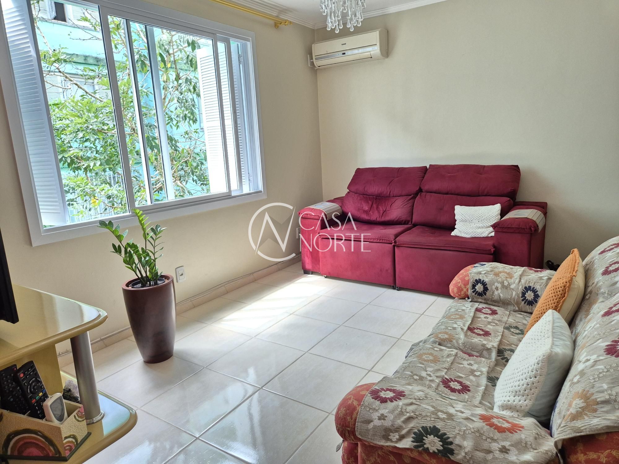 Apartamento à venda com 3 quartos, 81m², 1 vaga, Rua Dona Otília no bairro Santa Tereza em Porto Alegre